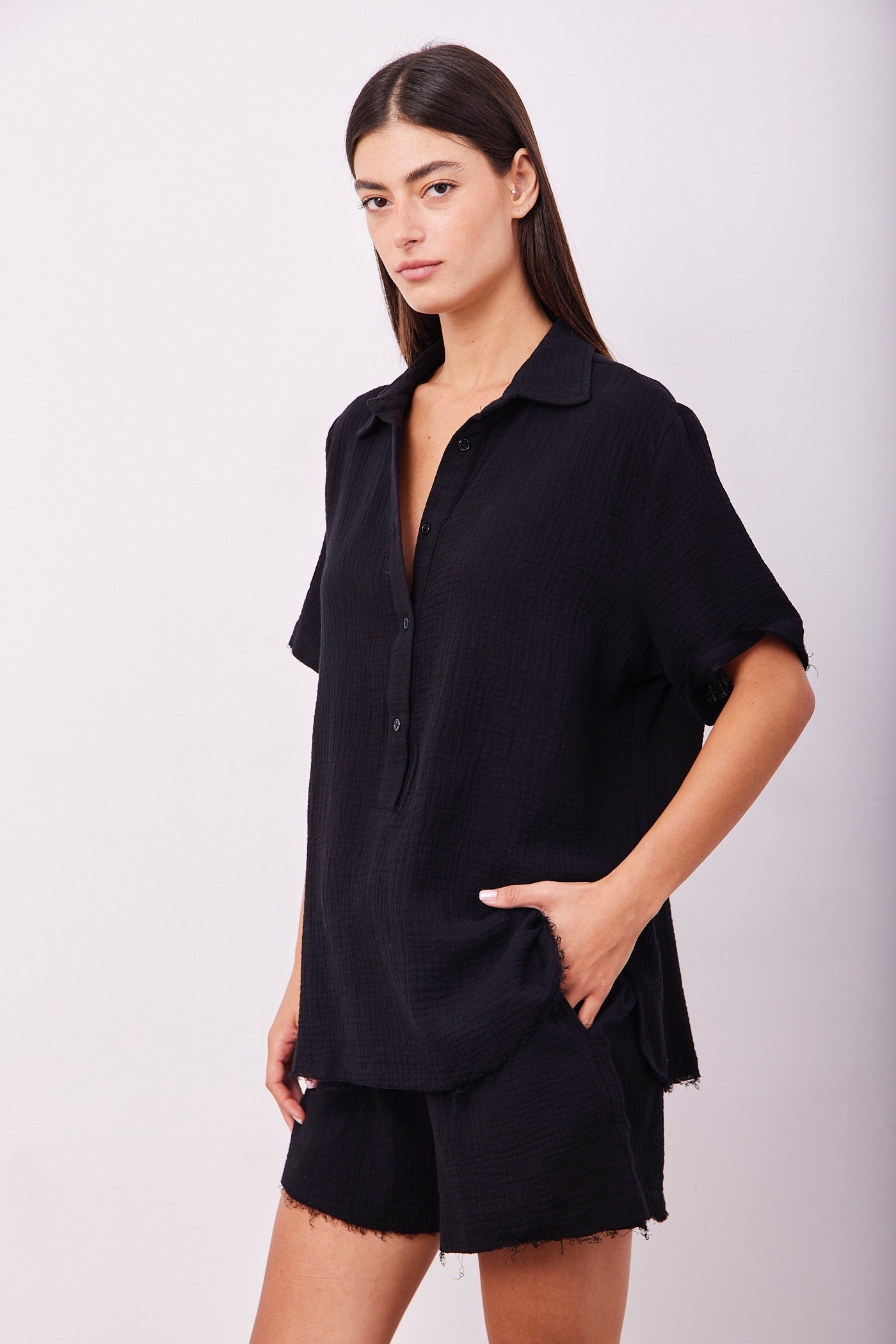 חליפת טטרה קצרה בשילוב כפתורים - ITAY BRANDS