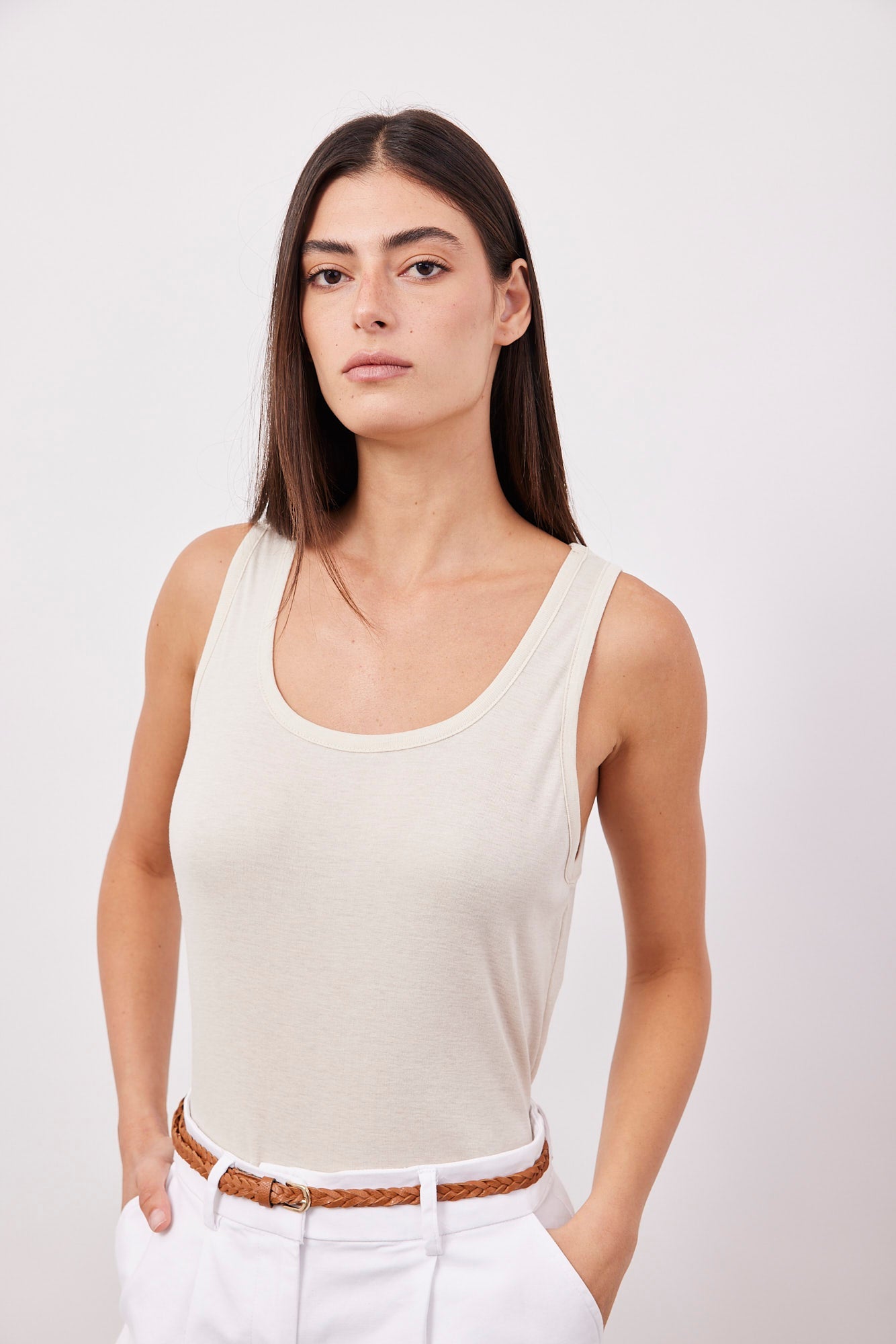 גופיה רכה מחשוף עגול - ITAY BRANDS