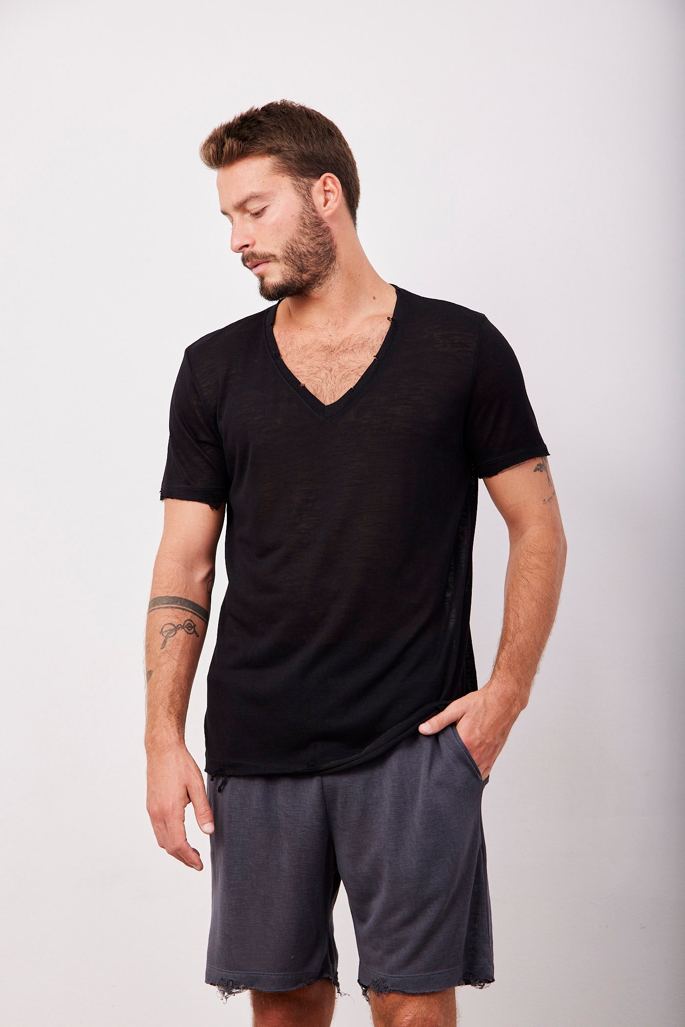 מכנסי ברמודה בשילוב קרעים - ITAY BRANDS