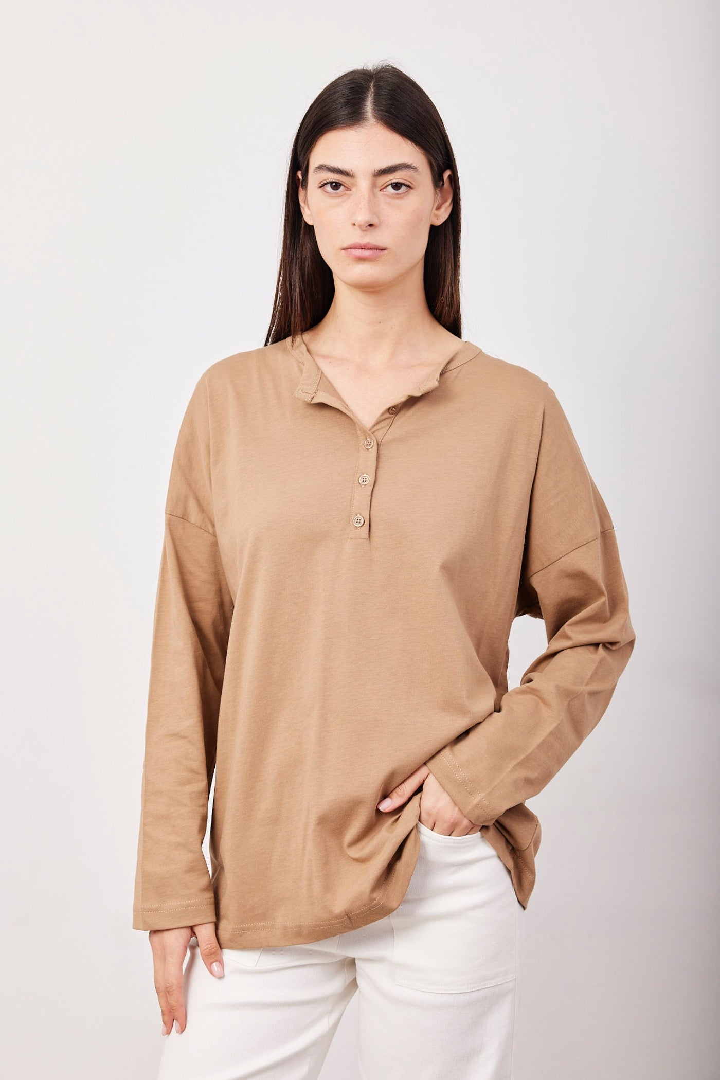 חולצת אוברסייז ארוכה בשילוב כפתורים - ITAY BRANDS