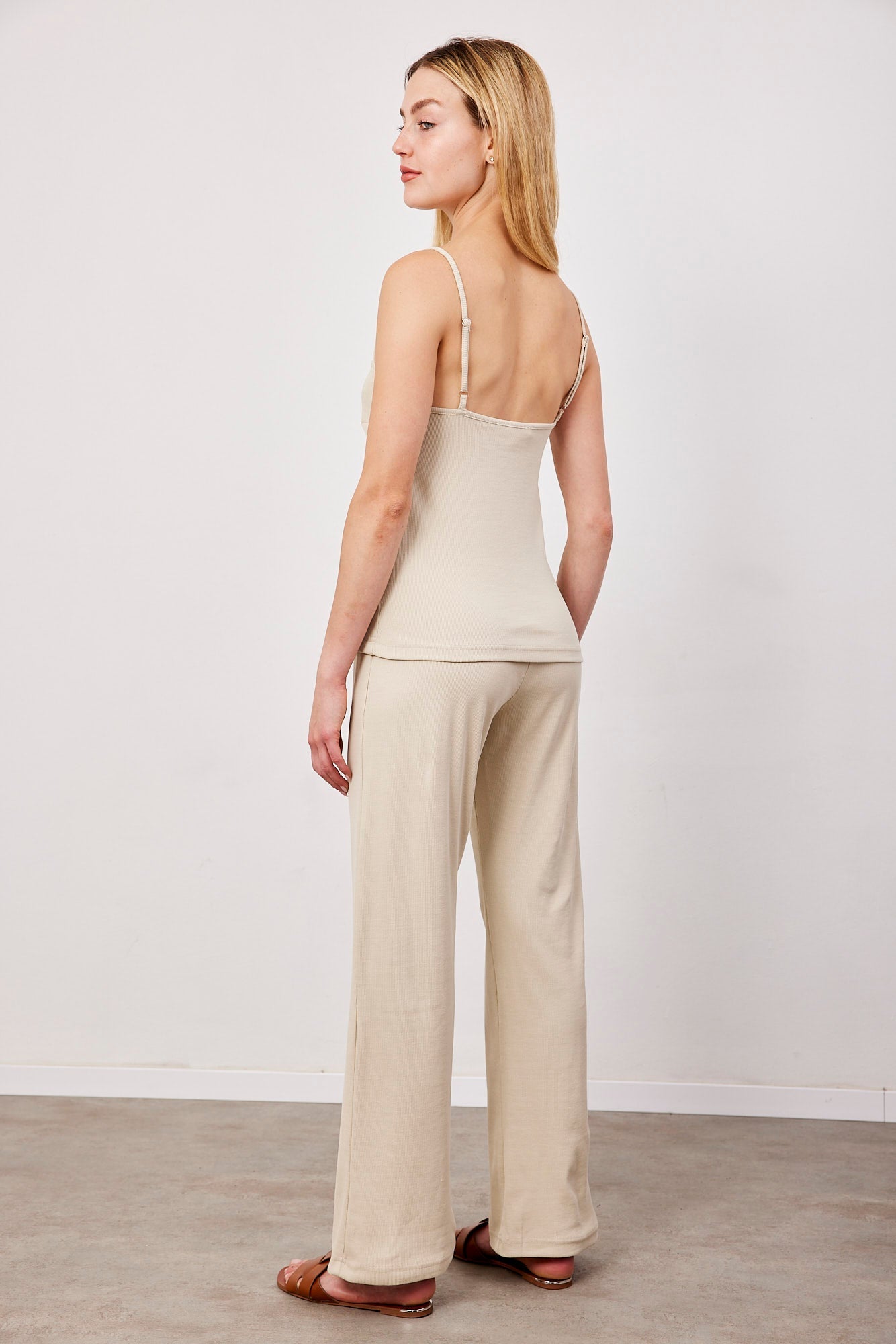 חליפת גופייה - ITAY BRANDS