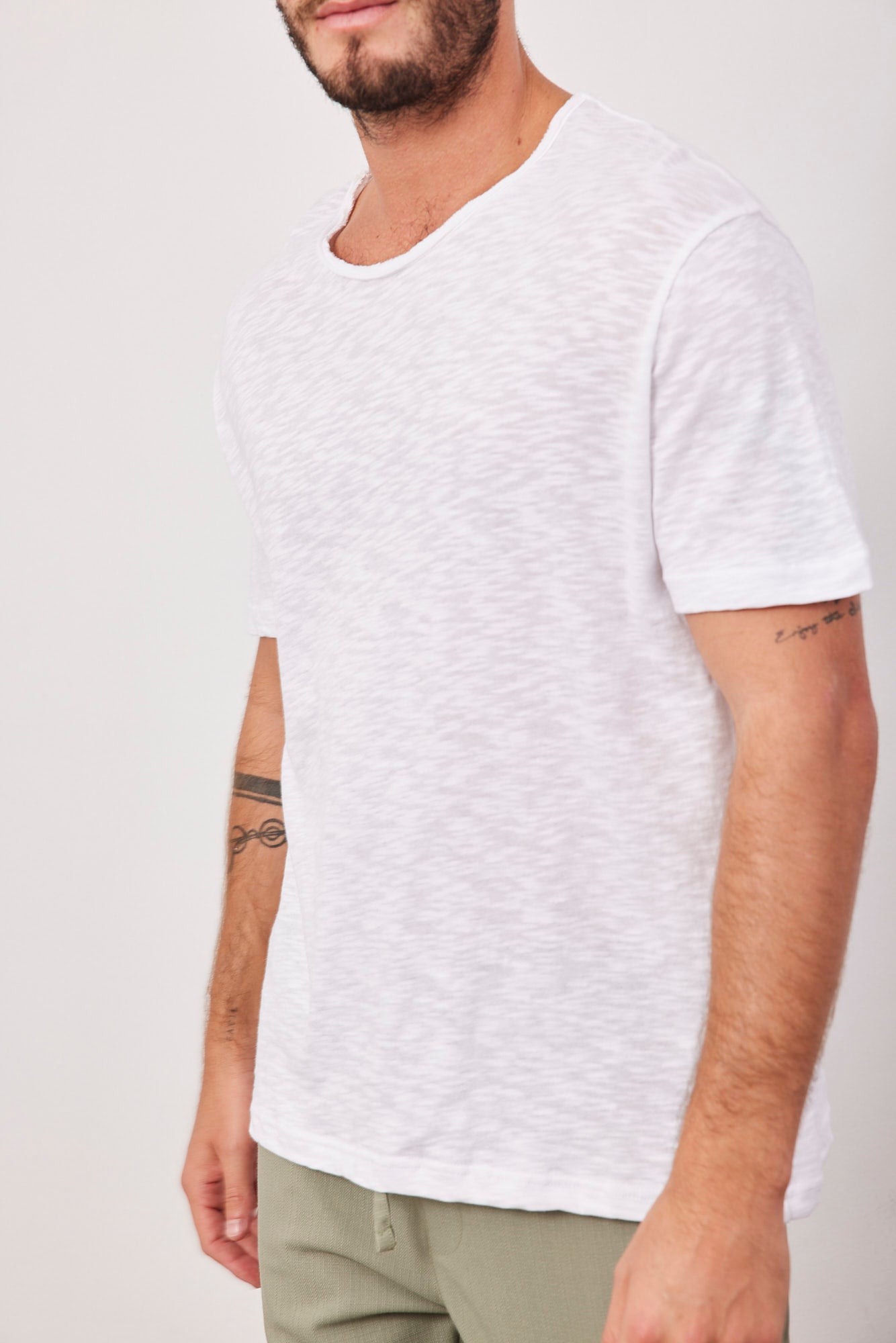 טי-שרט מלאנז׳ צווארון פרום - ITAY BRANDS