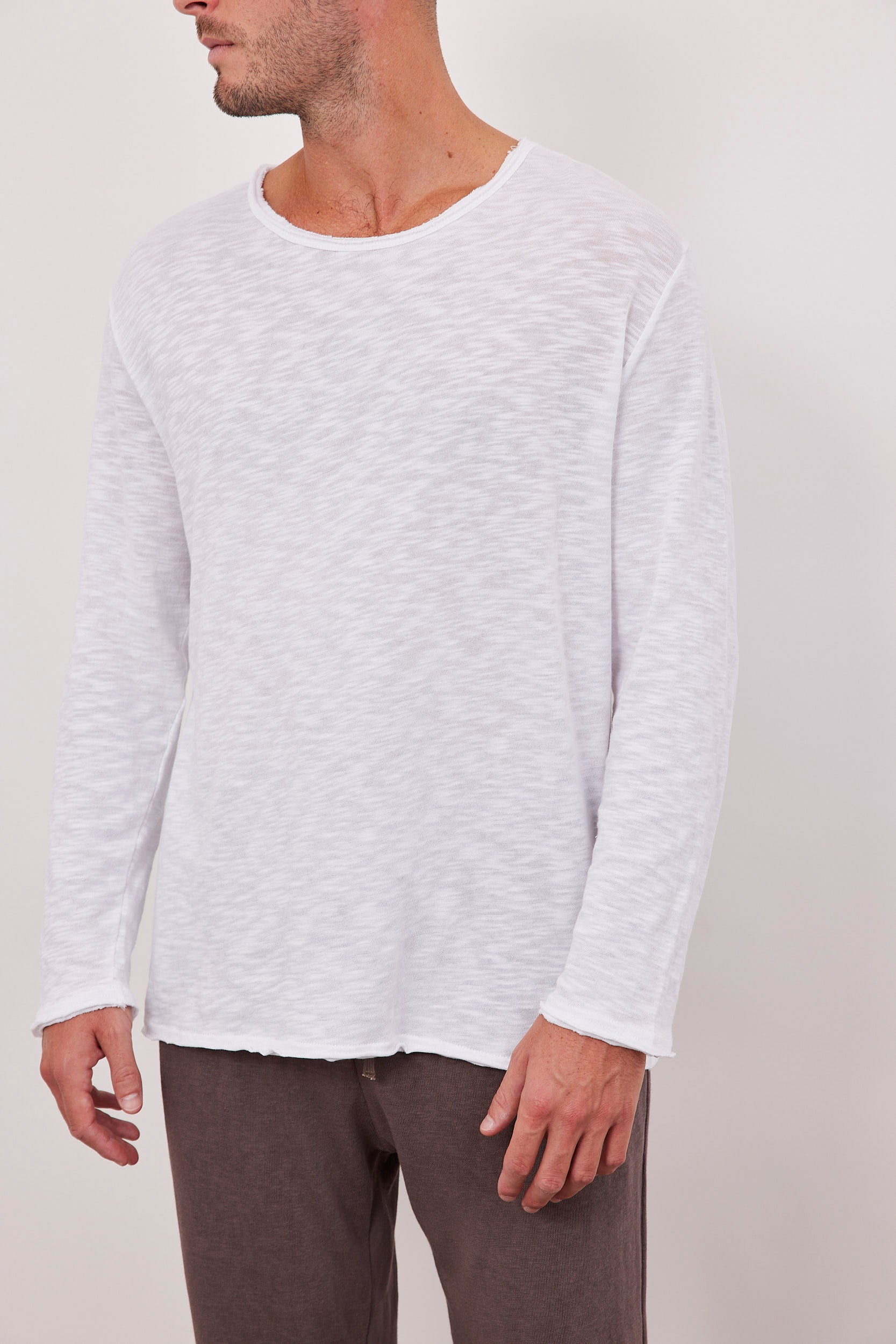 חולצה בטקסטורה סיומת פרומה