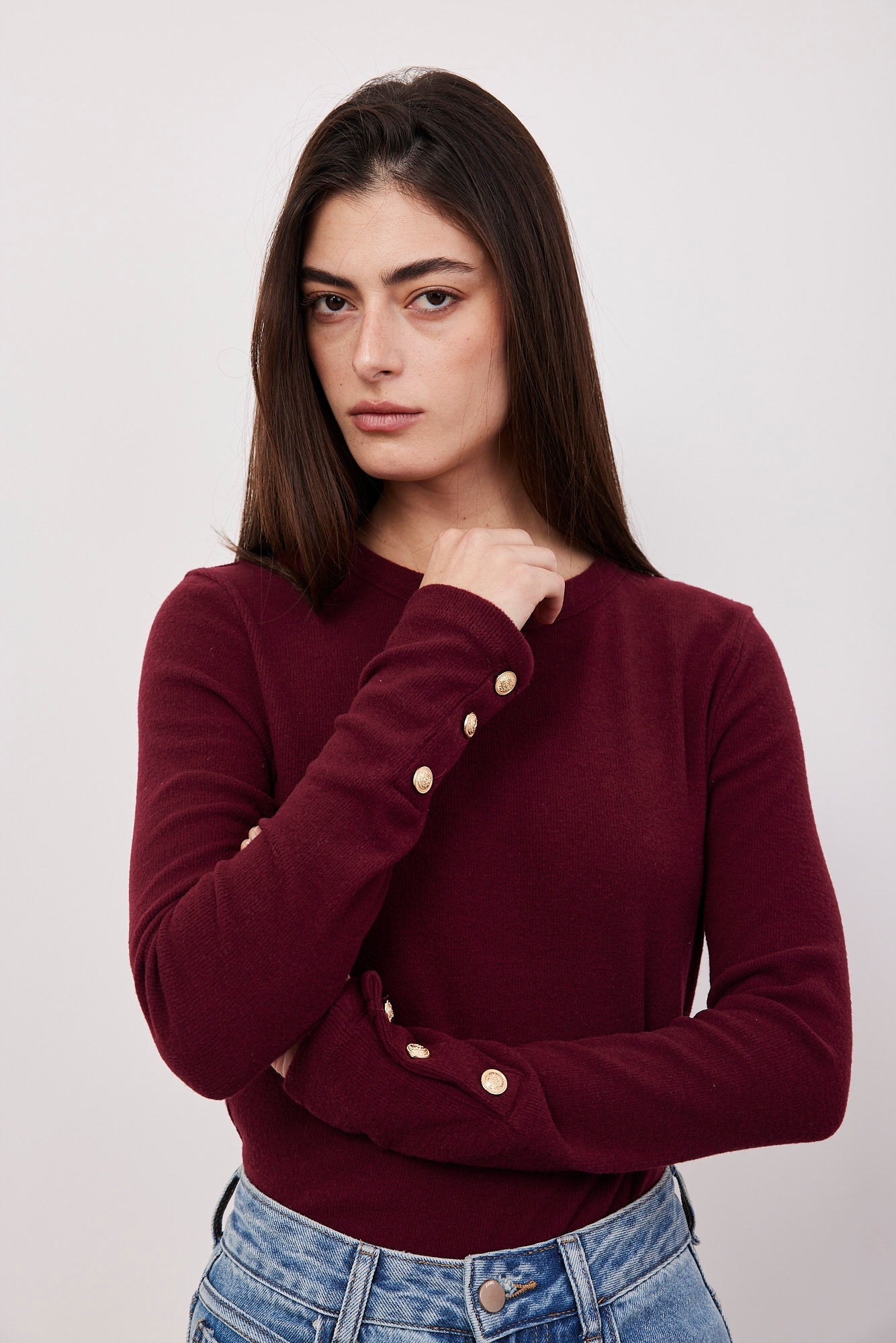 סריג בשילוב כפתורים בשרוול - ITAY BRANDS