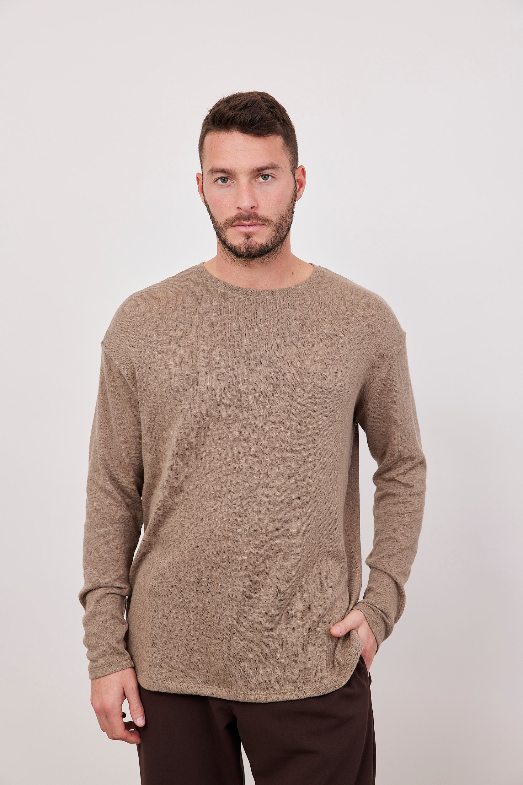 חולצה ארוכה בטקסטורה מפתח עגול