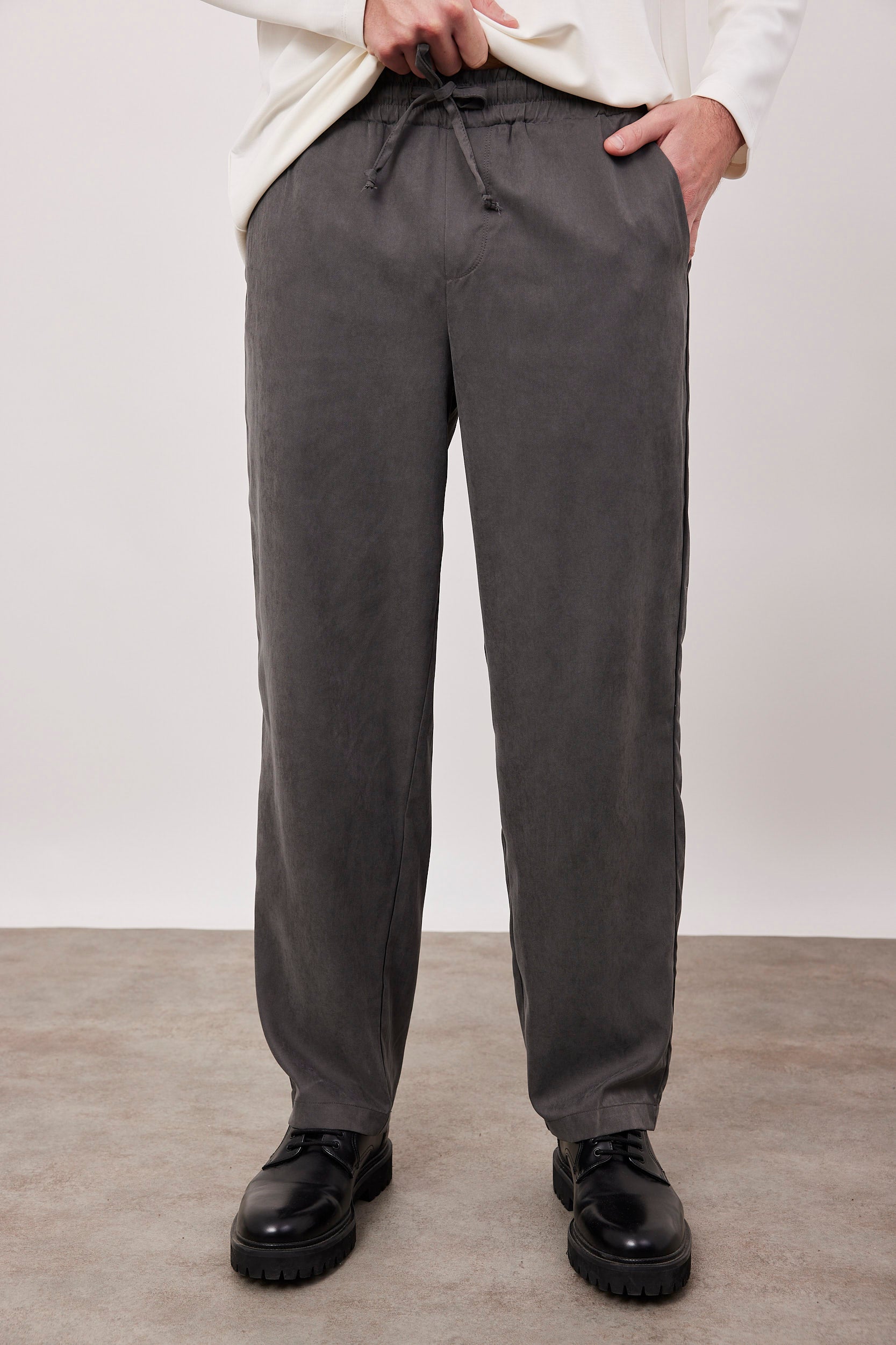 מכנסיים ארוכים גזרה רחבה