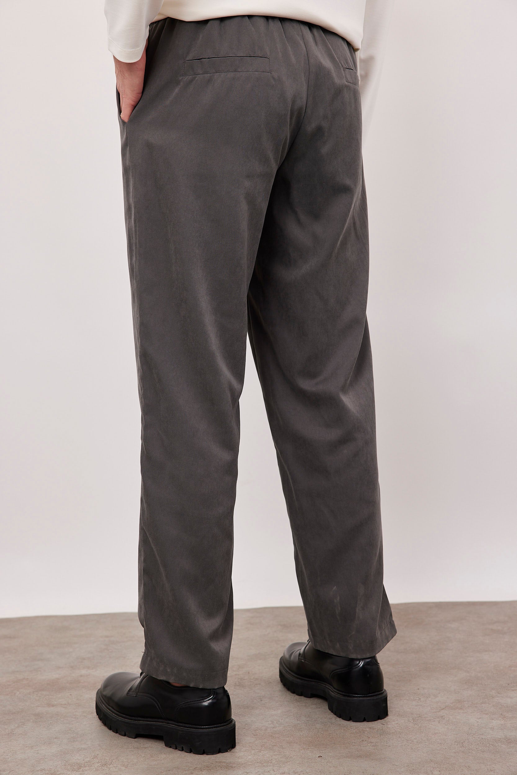 מכנסיים ארוכים גזרה רחבה