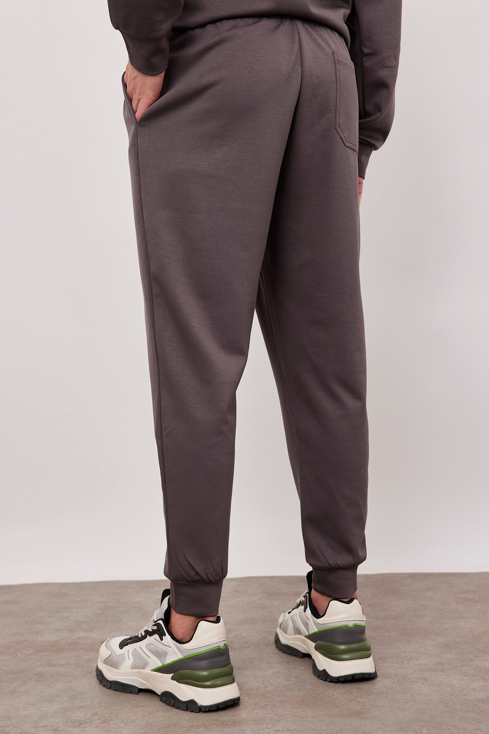 מכנסיים ארוכים עם סיומת מנגט