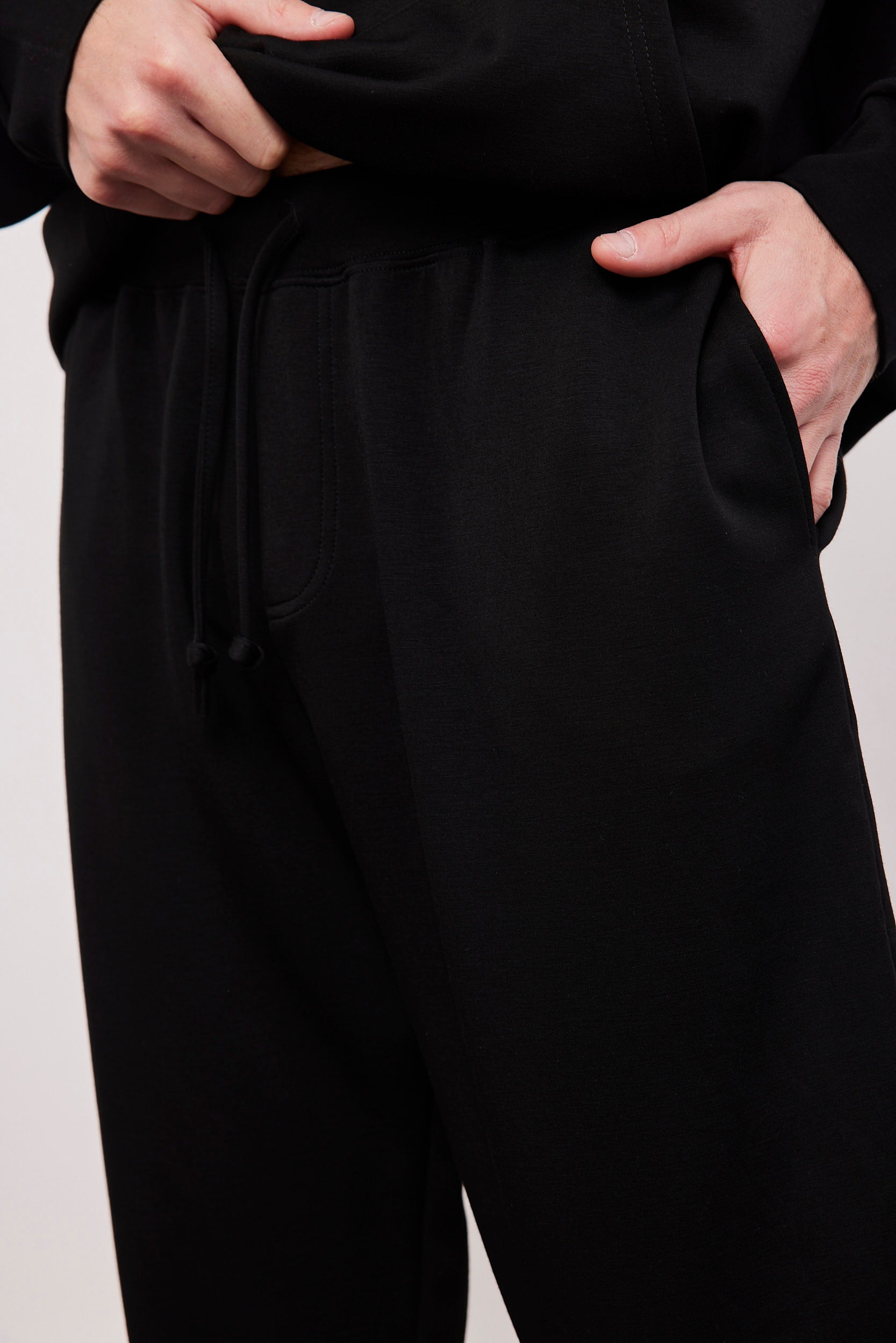 מכנסיים ארוכים עם סיומת מנגט