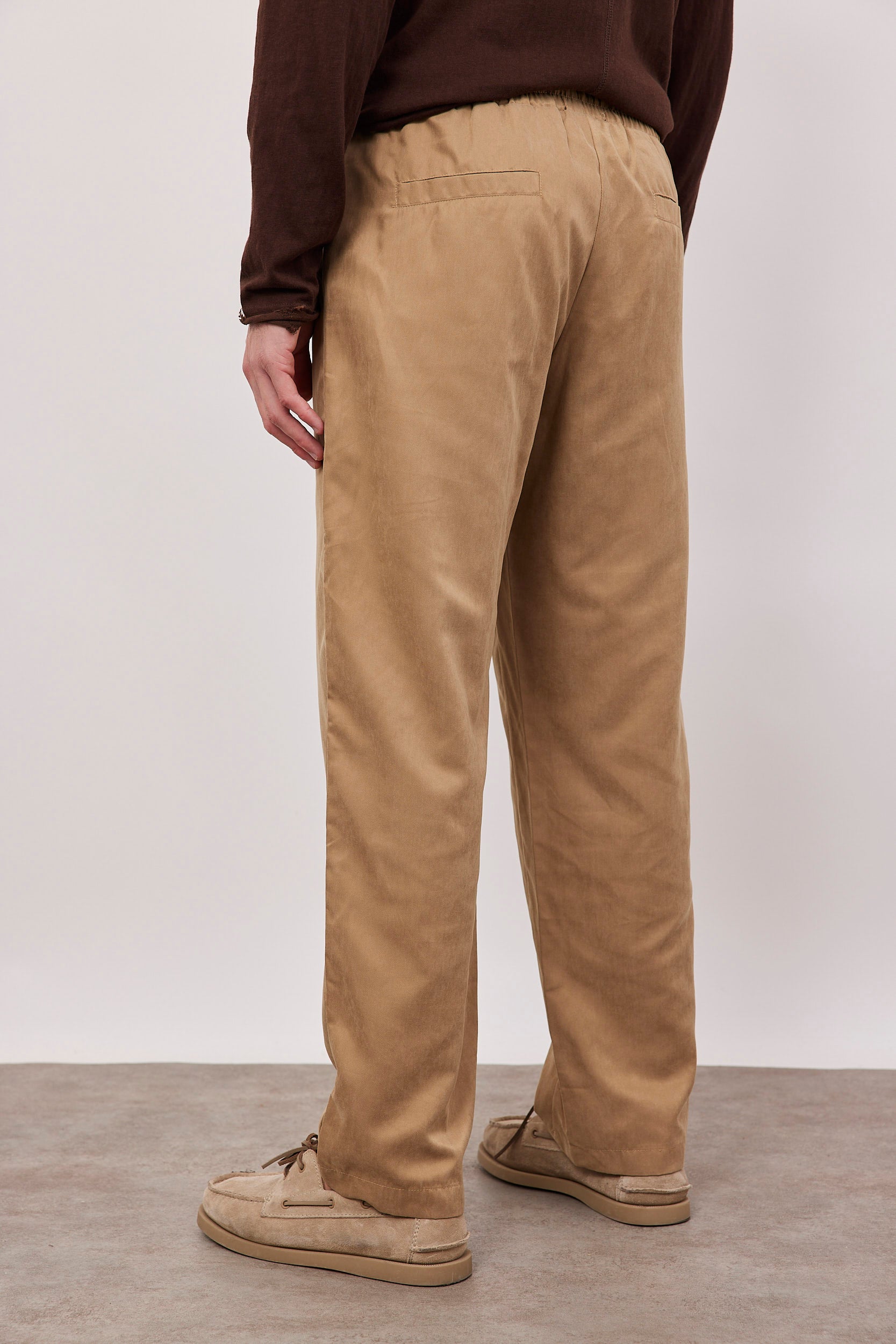 מכנסיים ארוכים גזרה רחבה