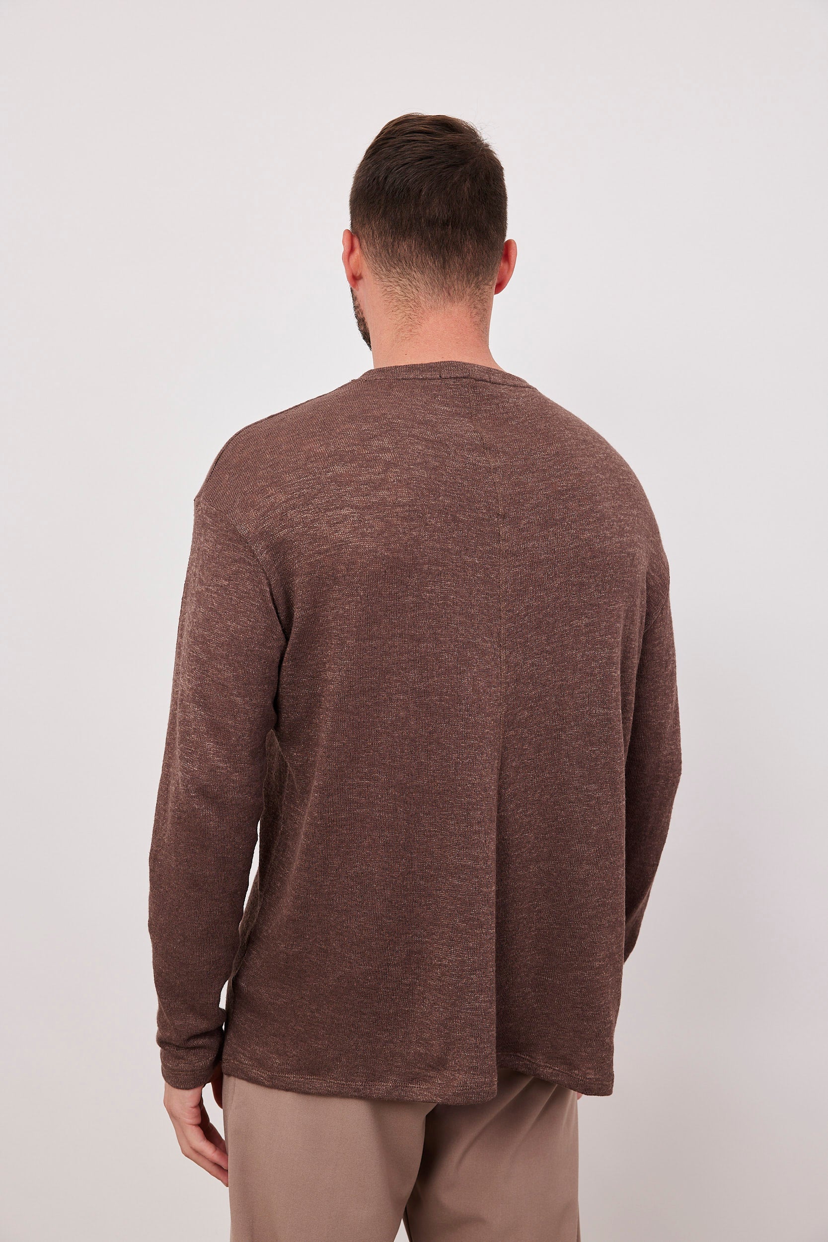 חולצה ארוכה בטקסטורה מפתח עגול