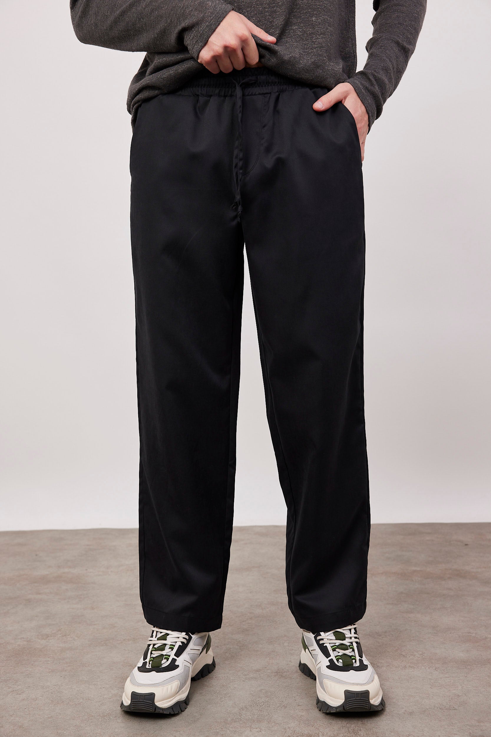 מכנסיים ארוכים גזרה רחבה