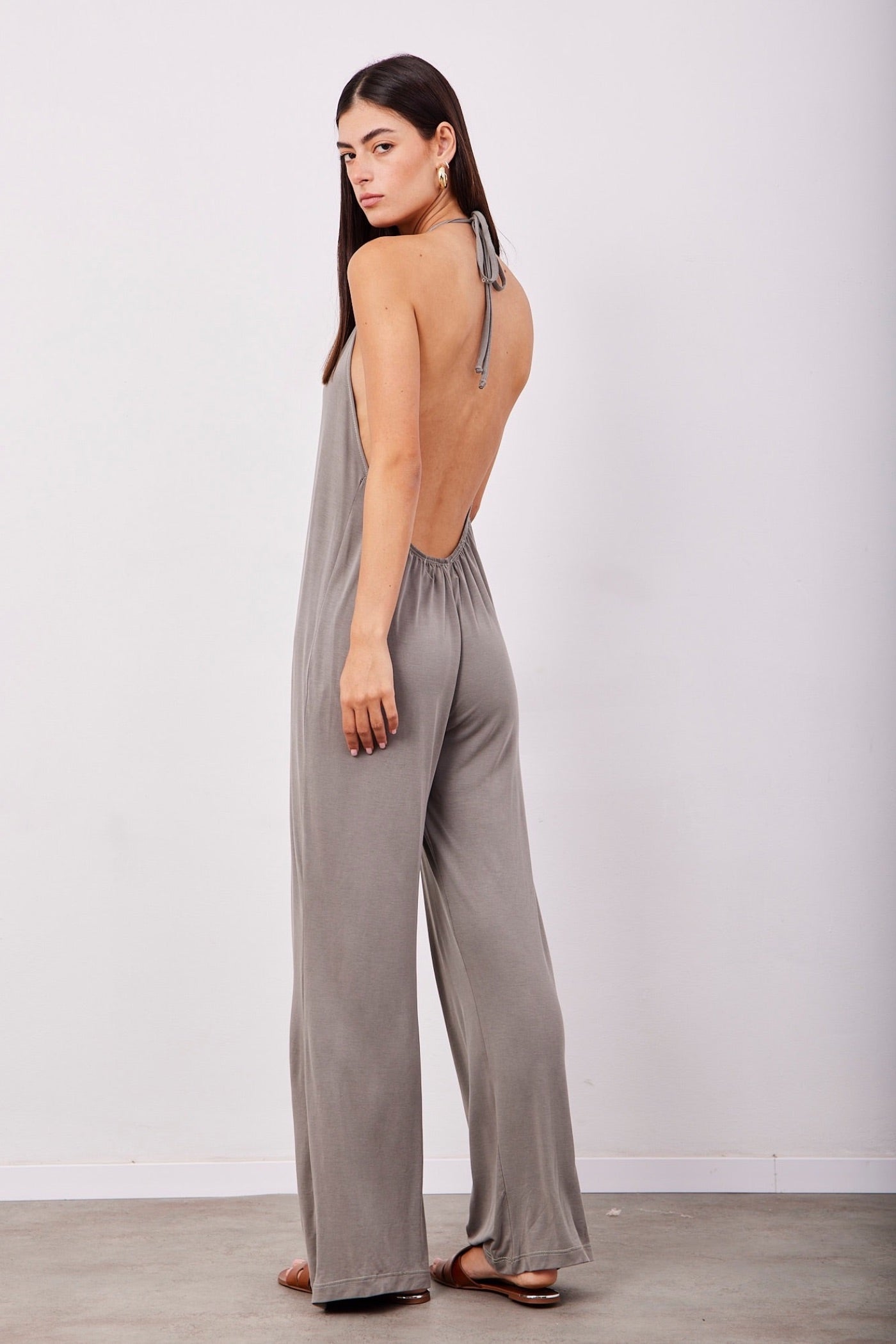 אוברול גב חשוף עם קשירה - ITAY BRANDS