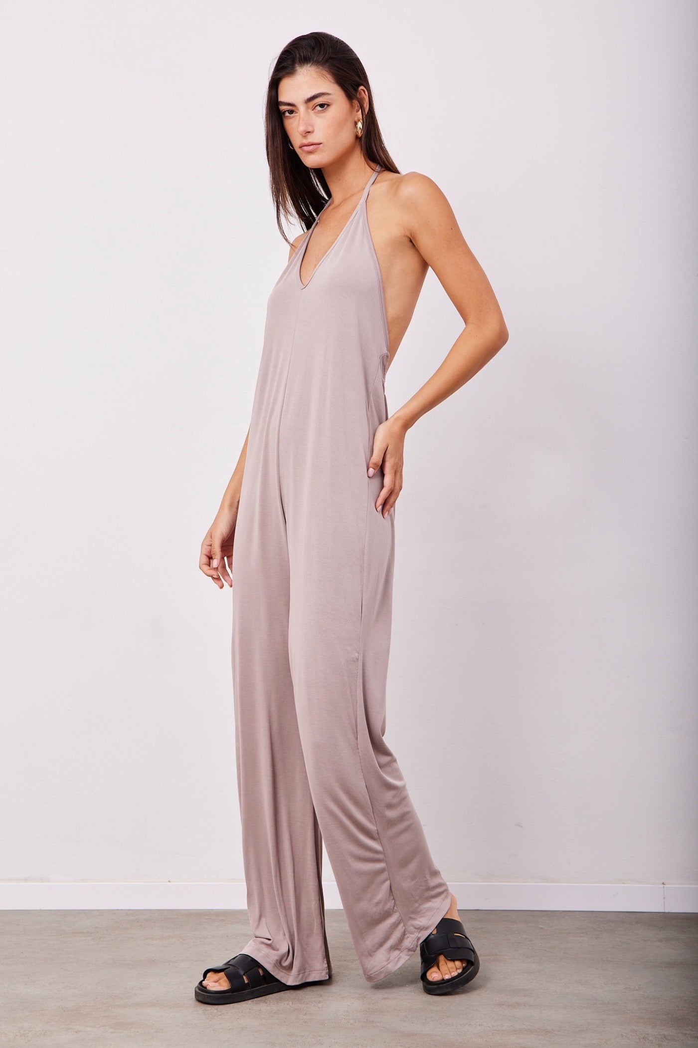 אוברול גב חשוף עם קשירה - ITAY BRANDS