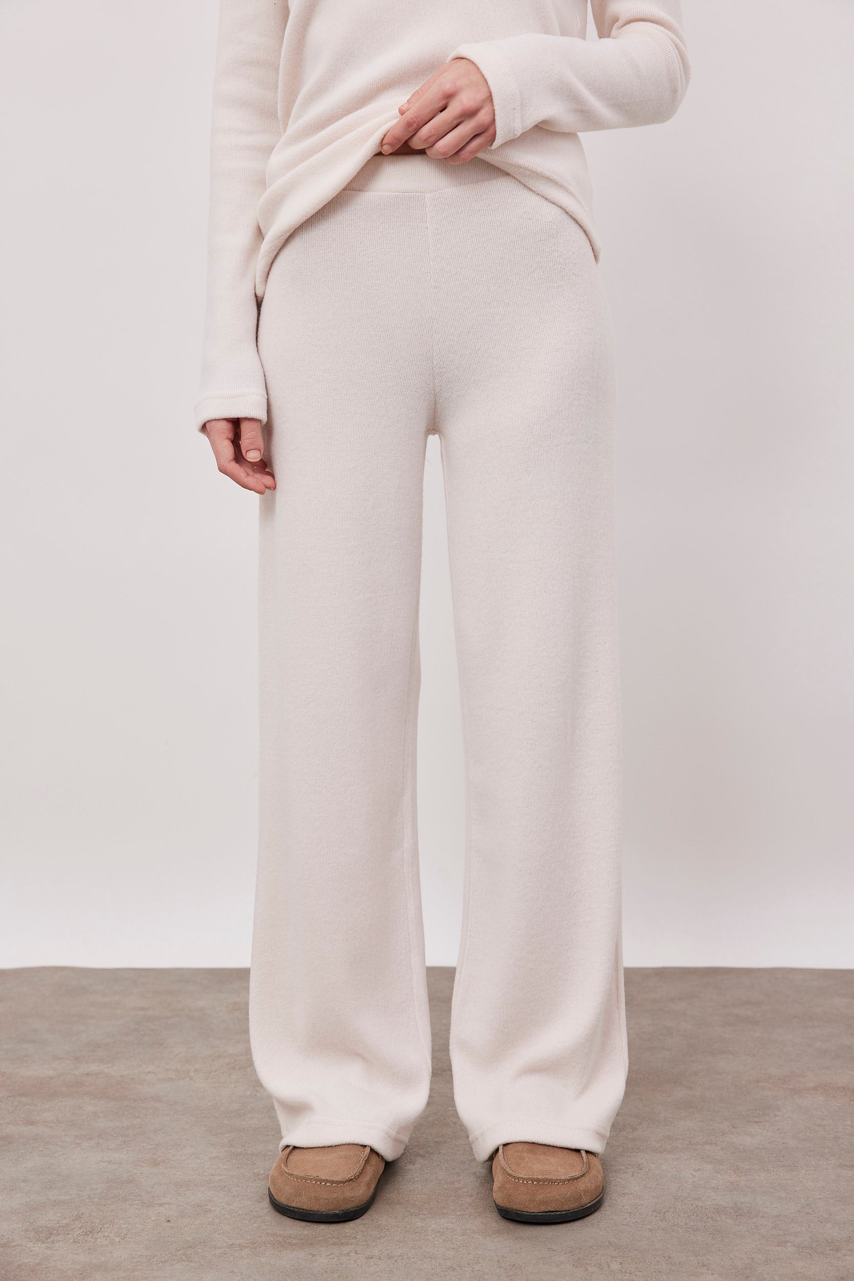 מכנסי סריג ארוכים