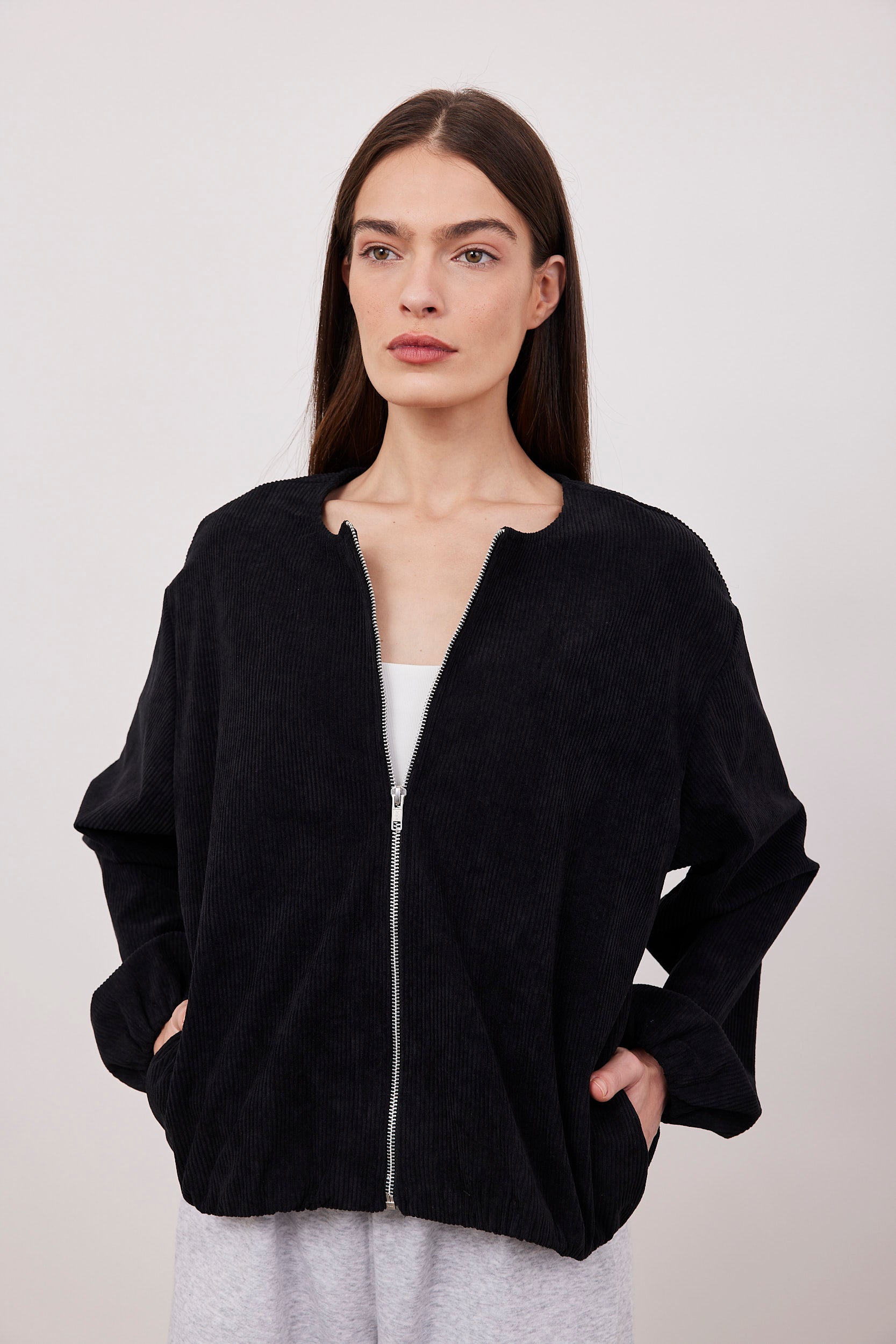 גקט קורדרוי עם רוכסן