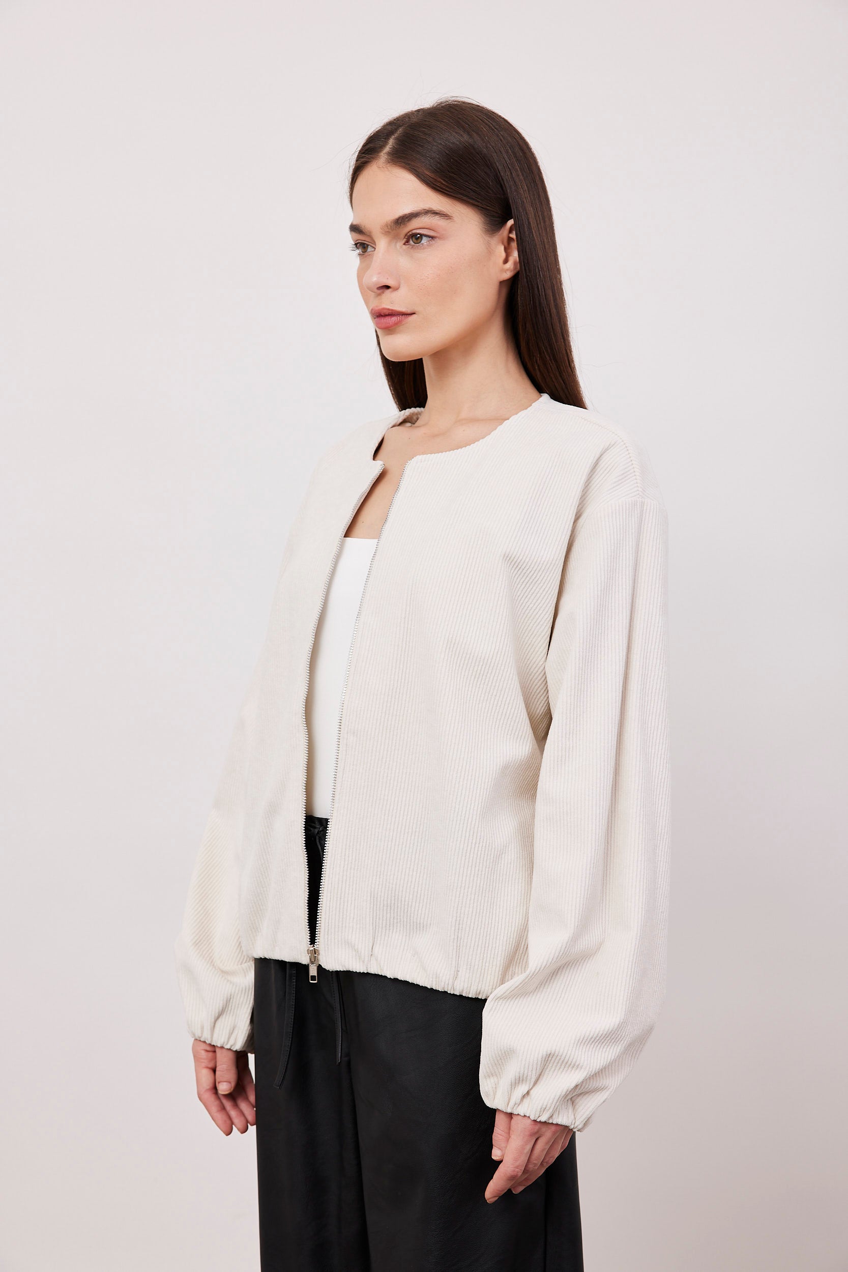 גקט קורדרוי עם רוכסן