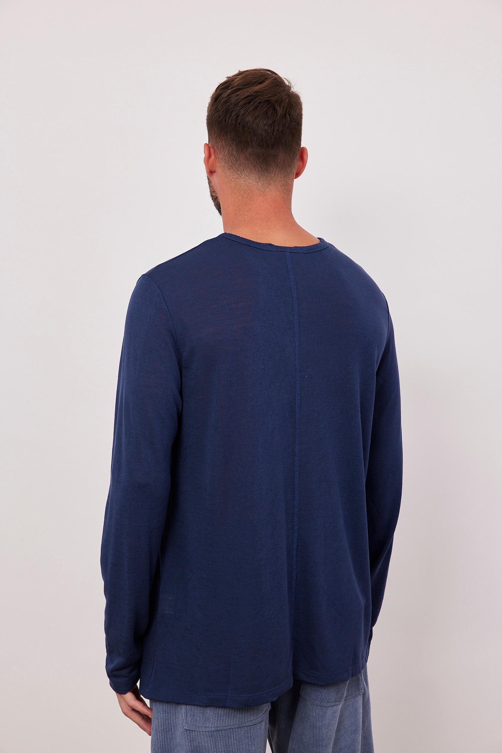 חולצת בייסיק בטקסטורה