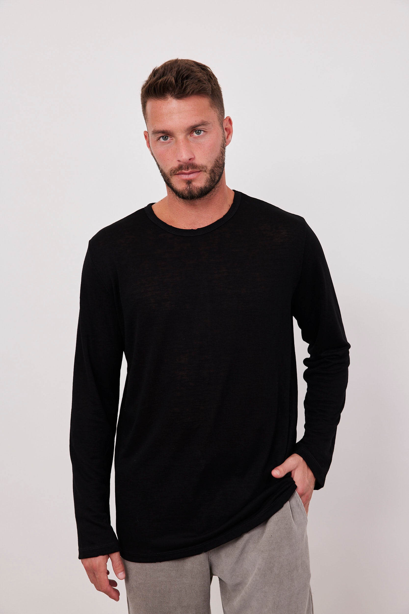 חולצת בייסיק בטקסטורה