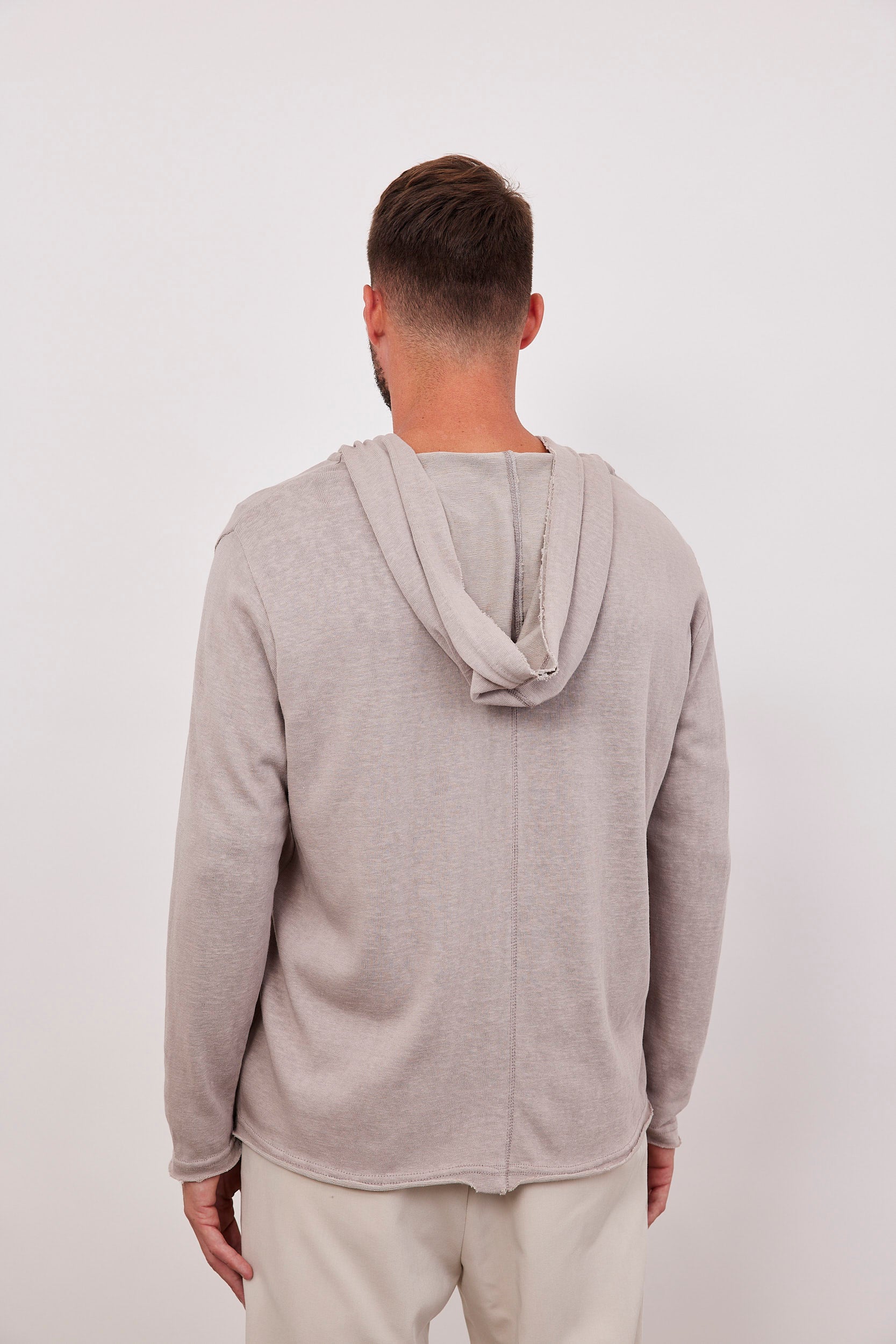 גקט קפוצון בסגירת רוכסן