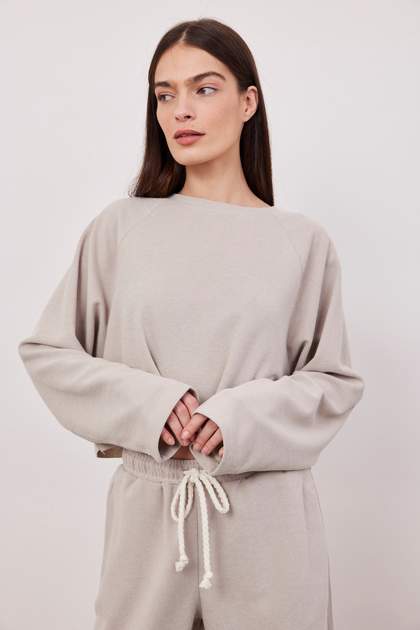 חולצת סריג קרופ