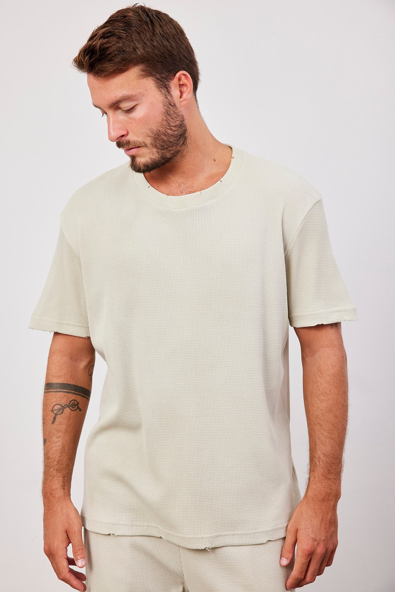 טי-שרט וופל קרעים - ITAY BRANDS