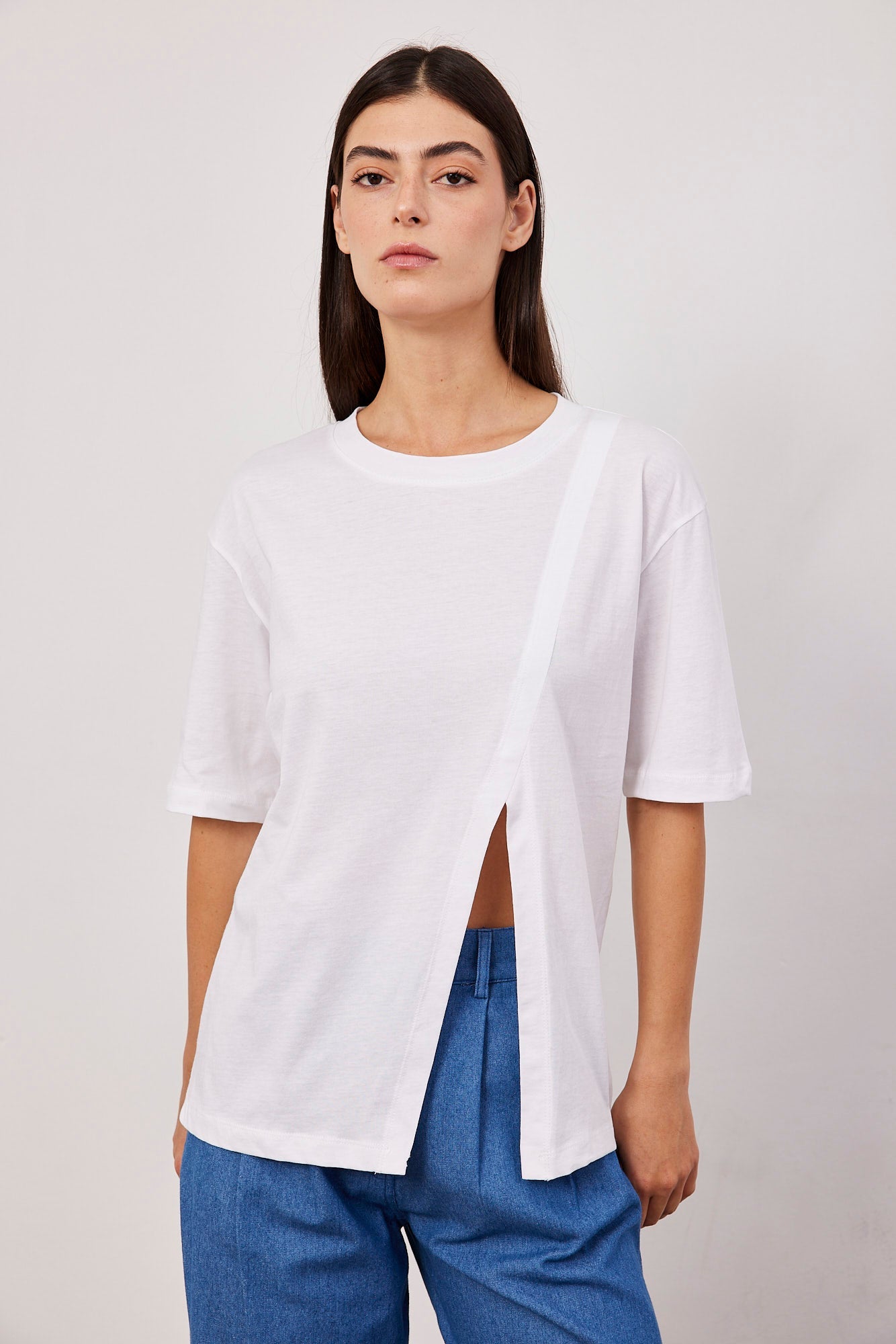 טי-שרט עם שסע - ITAY BRANDS