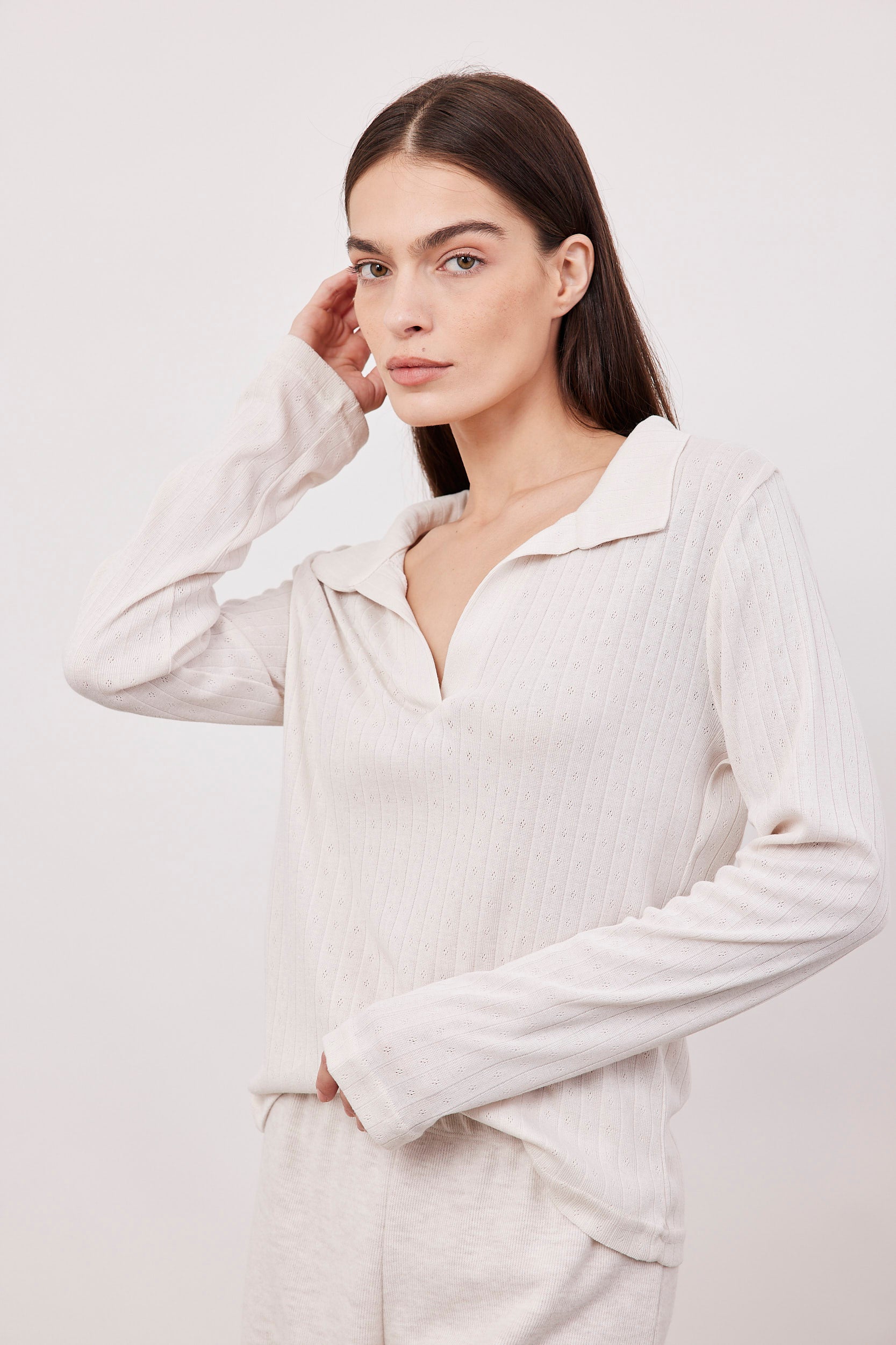 חולצת פונטייל עם צווארון