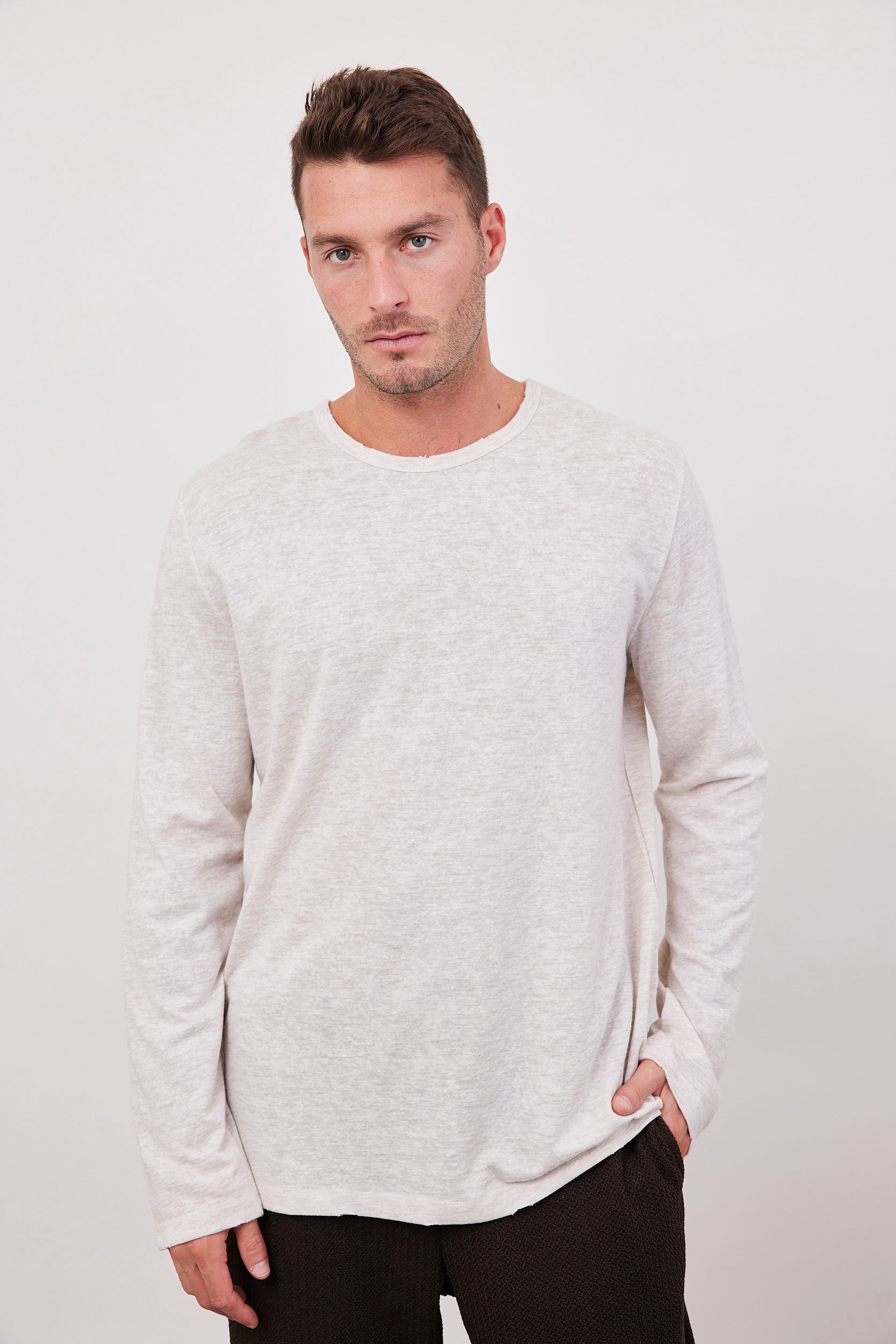 חולצת בייסיק בטקסטורה