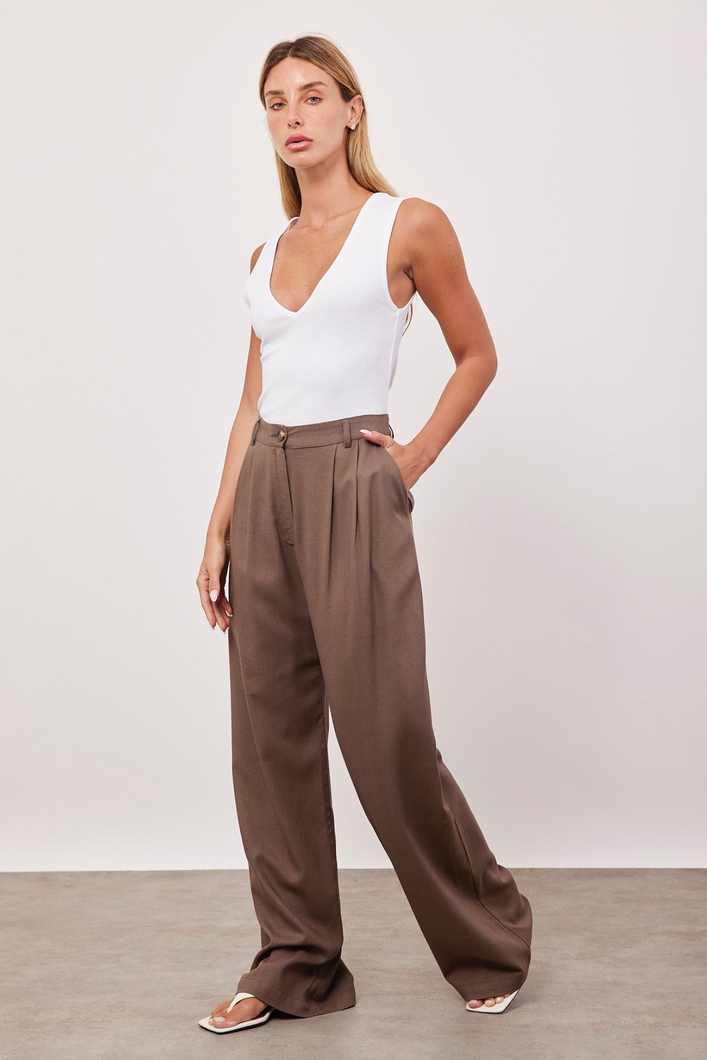 מכנסיים ארוכים מחויטים בשילוב פשתן - ITAY BRANDS