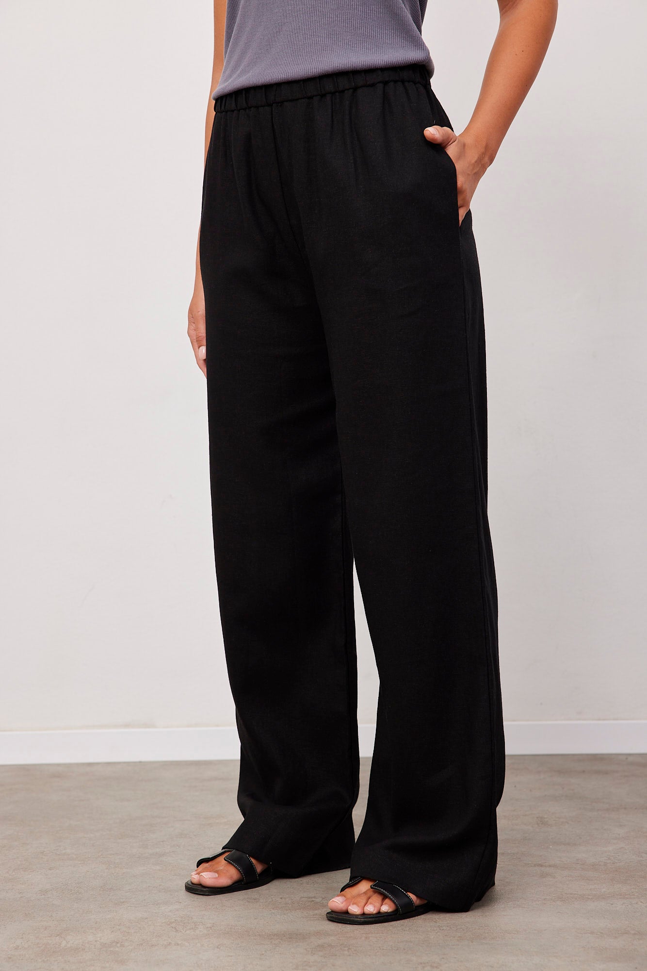 מכנסיים במראה פשתן בגזרה רחבה - ITAY BRANDS