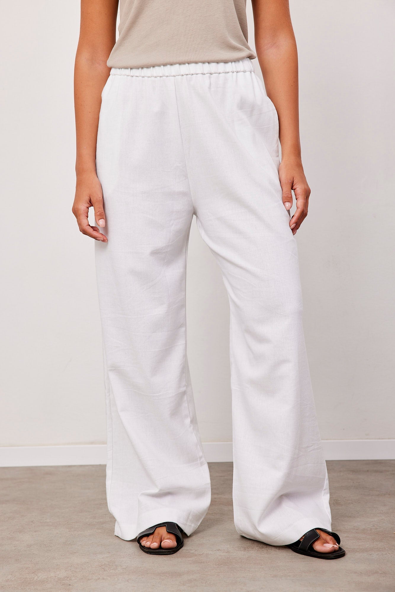 מכנסיים במראה פשתן בגזרה רחבה - ITAY BRANDS