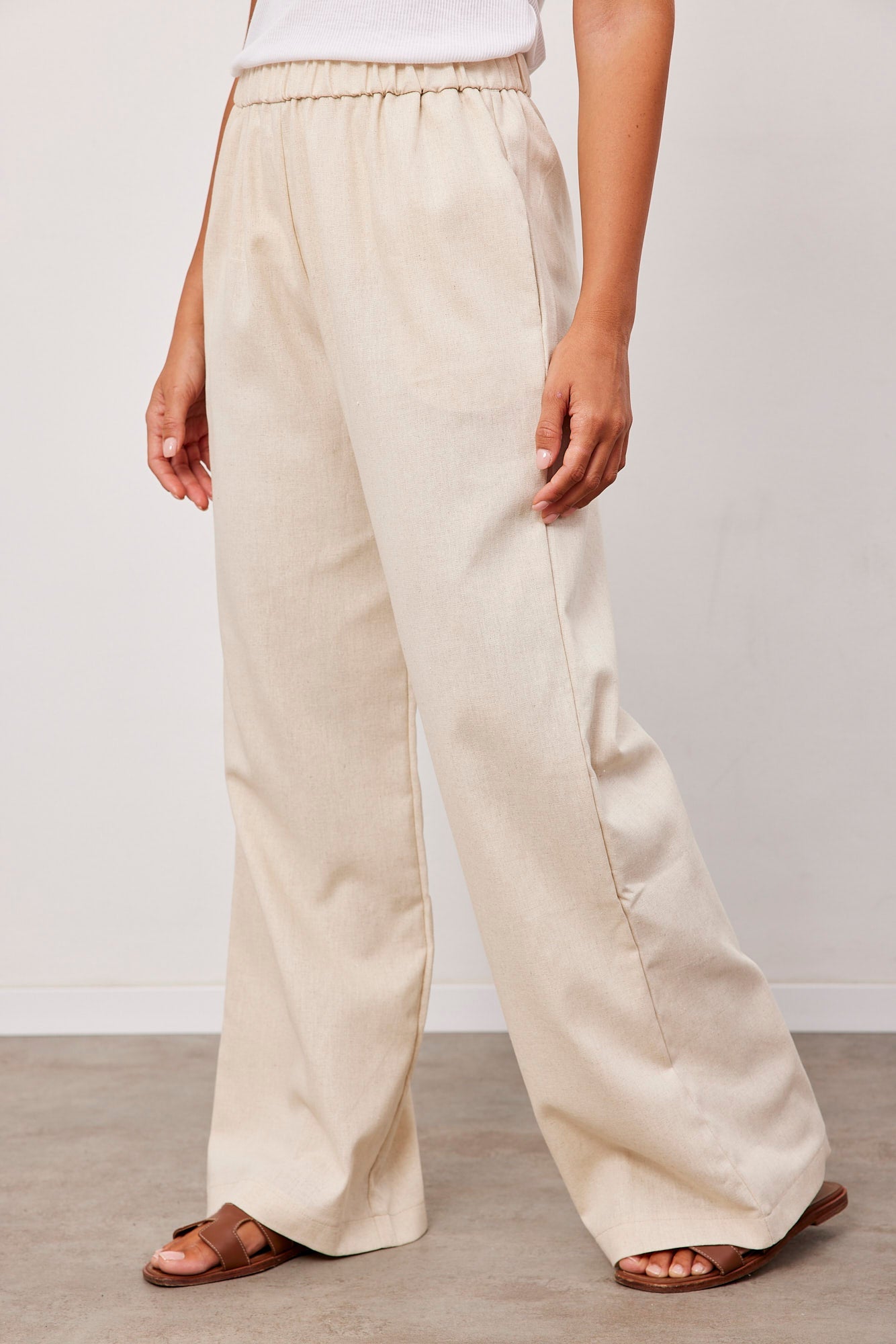 מכנסיים במראה פשתן בגזרה רחבה - ITAY BRANDS