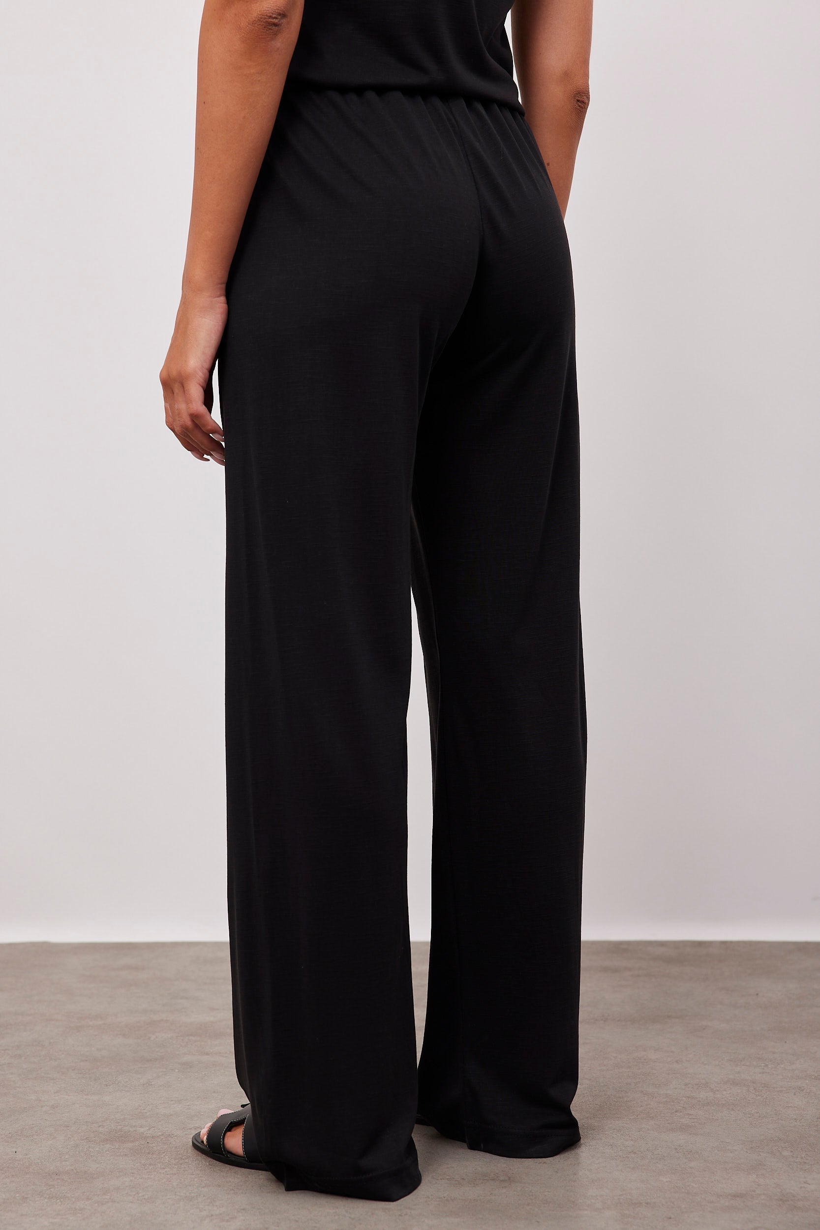 מכנסיים בטקסטורה מבד נשפך - ITAY BRANDS