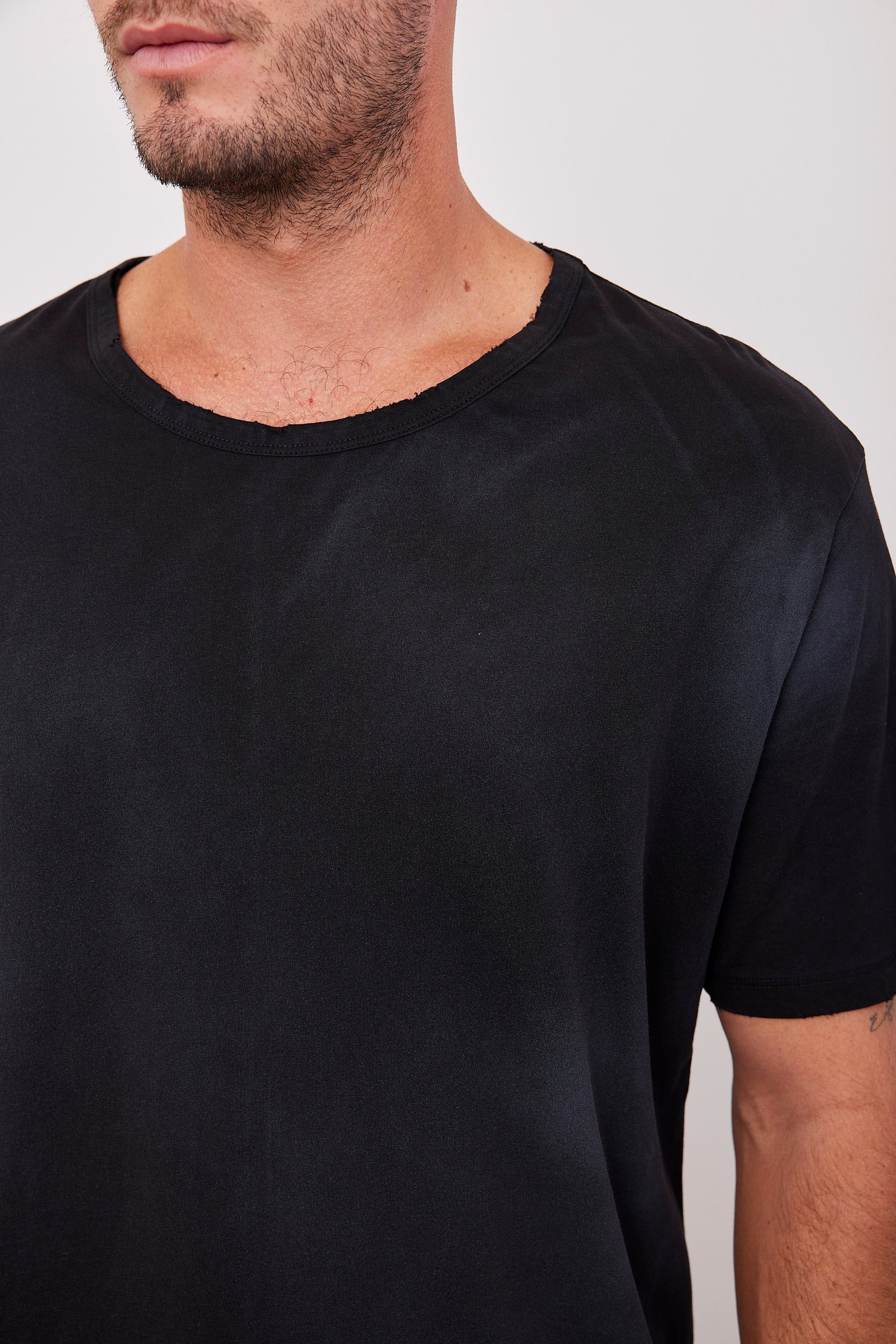 חולצת ווש קצרה עם גימור פרום - ITAY BRANDS