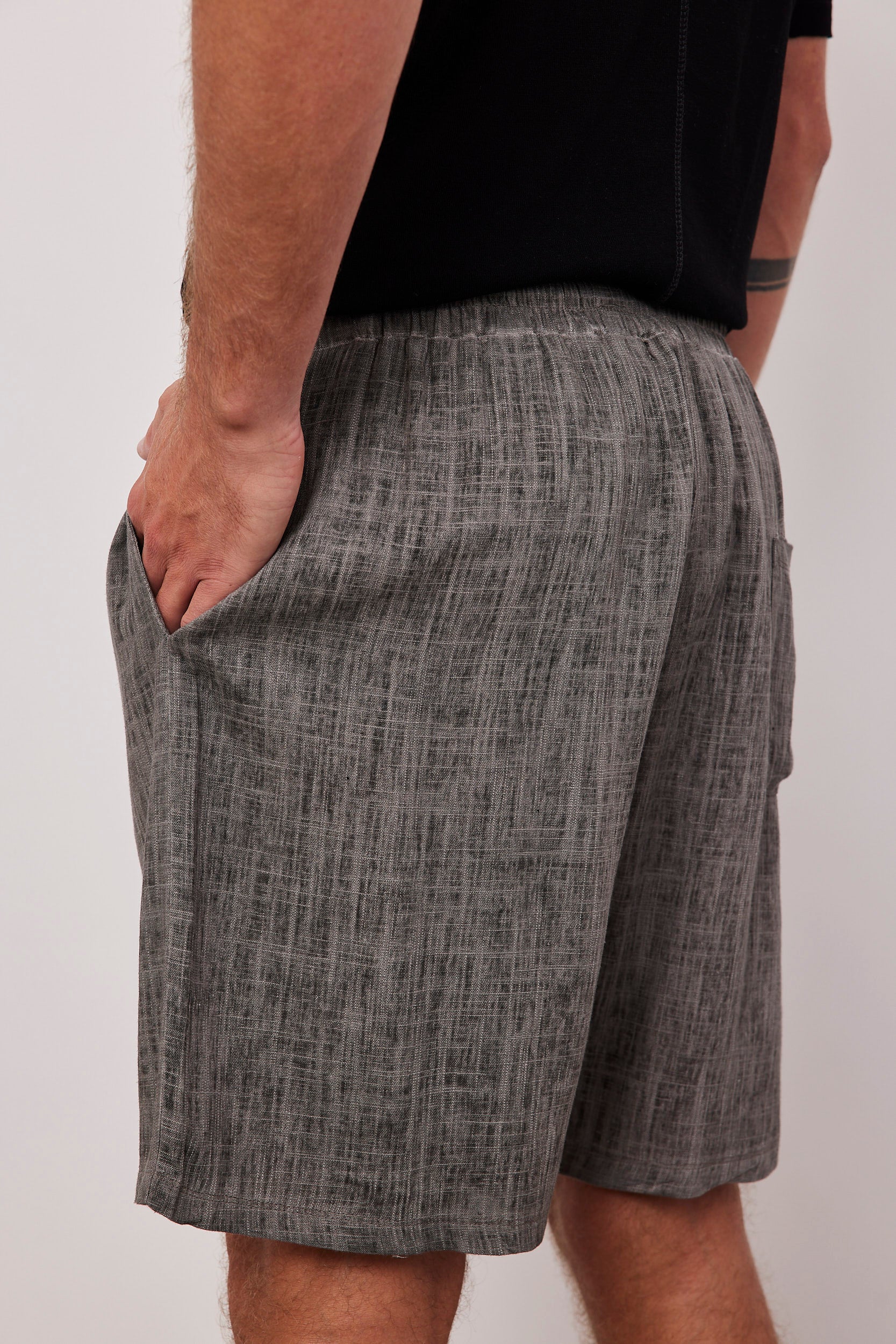 מכנסיים קצרים רחבים במראה פשתן - ITAY BRANDS