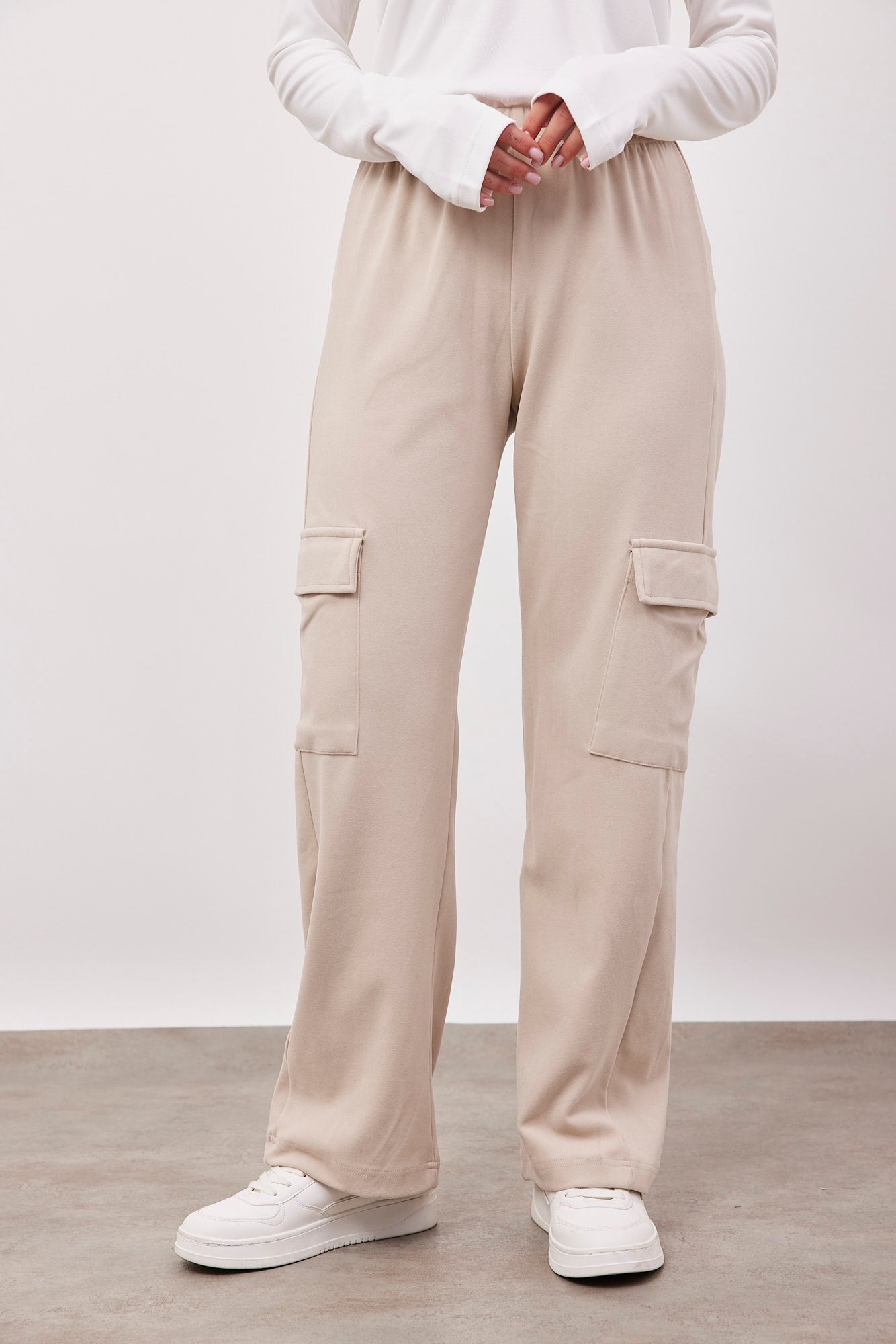 מכנסי טרנינג פליז בסגנון קרגו - ITAY BRANDS