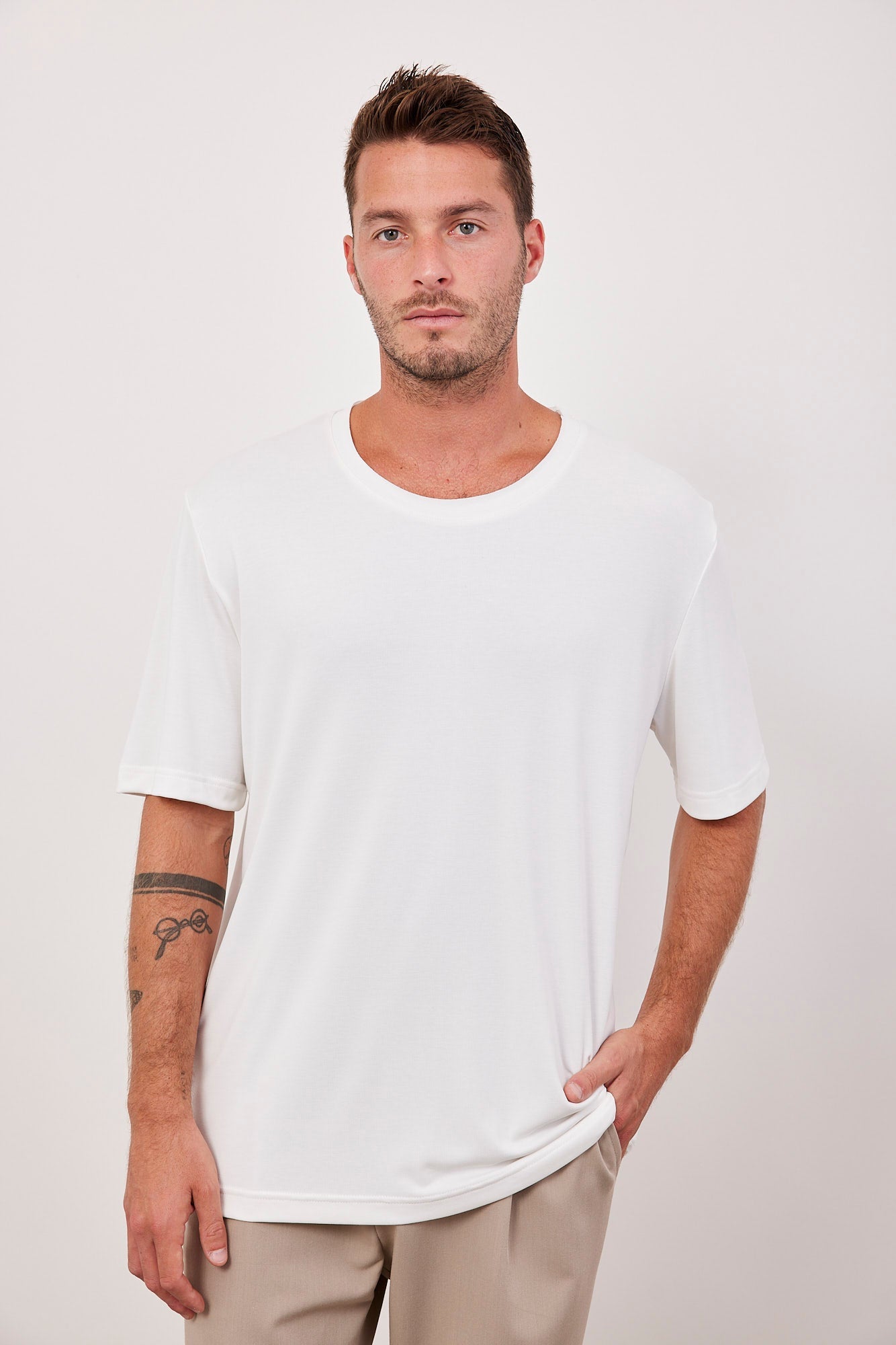 חולצה קצרה מבד מודל - ITAY BRANDS