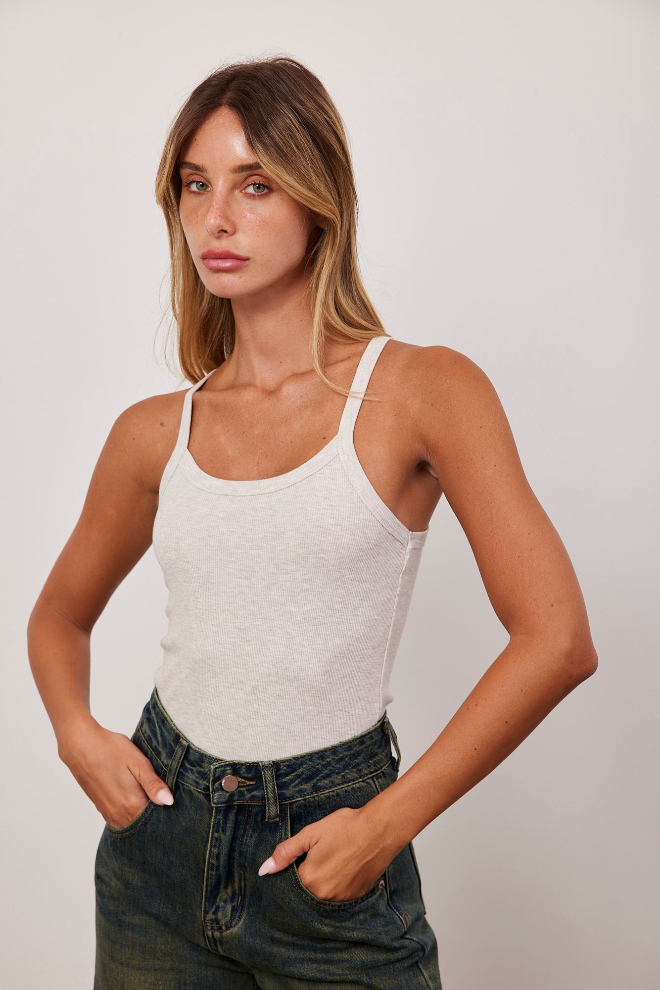 גופיית ריב כתפיות דקות - ITAY BRANDS