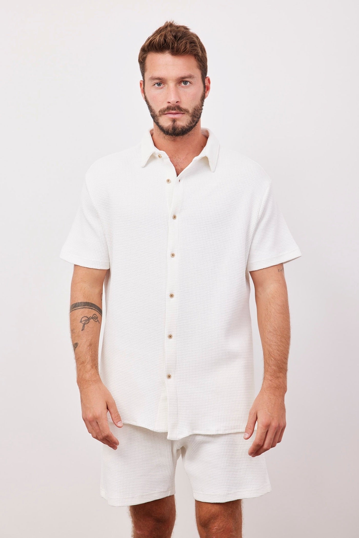 חליפת וופל קצרה מכופתרת - ITAY BRANDS