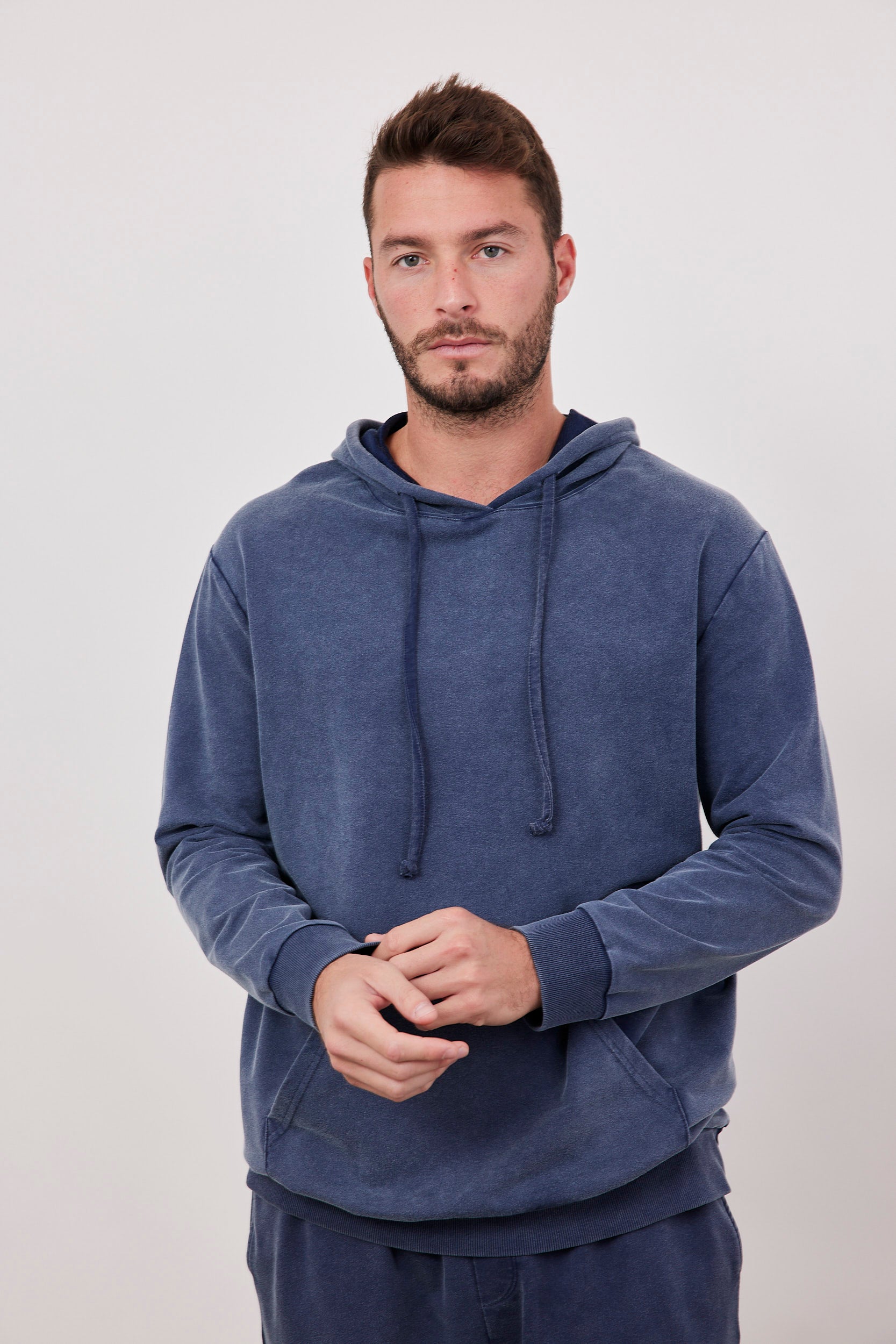 סווטרשט קפוצון עם שרוך