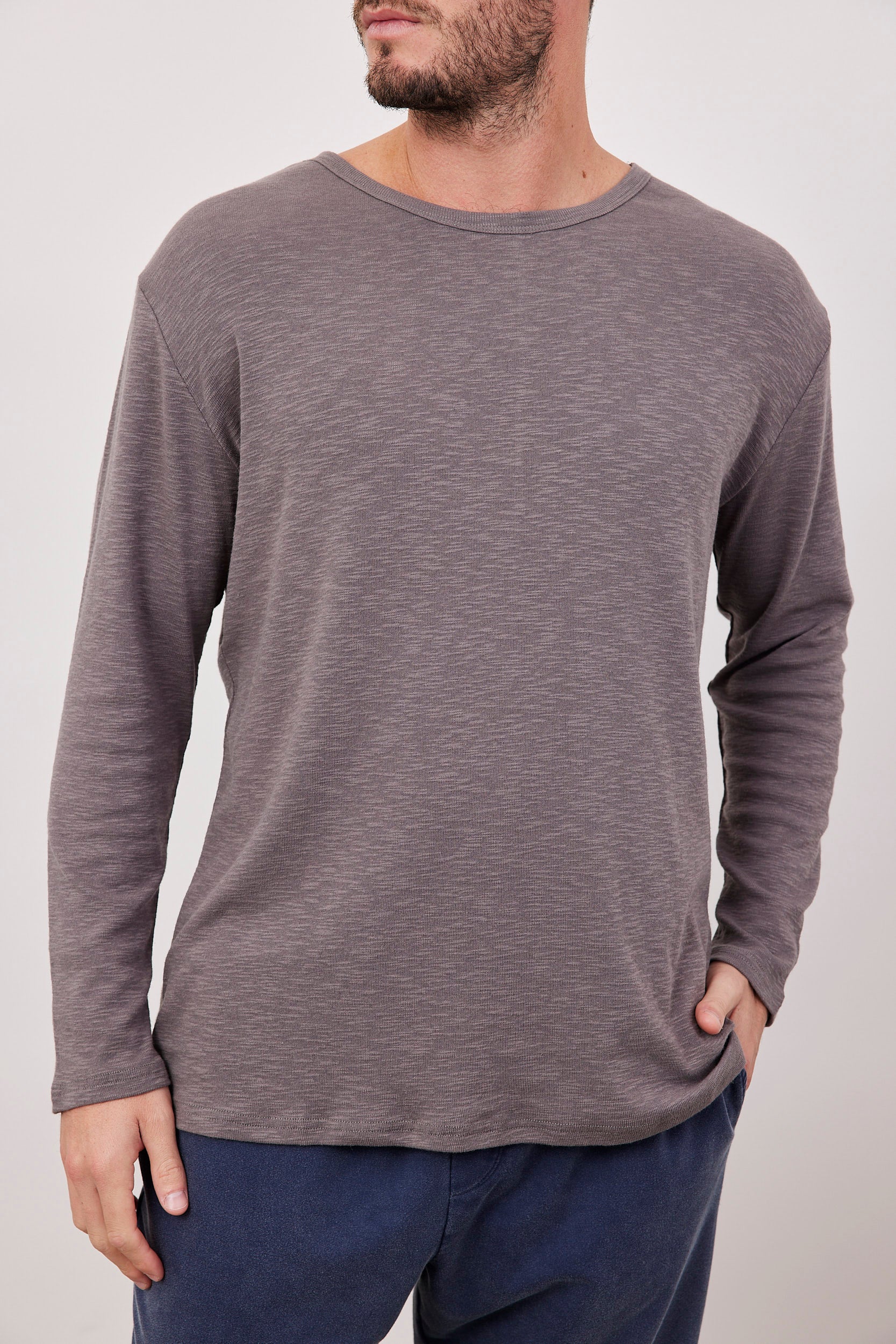 חולצת בייסיק שקפקפה