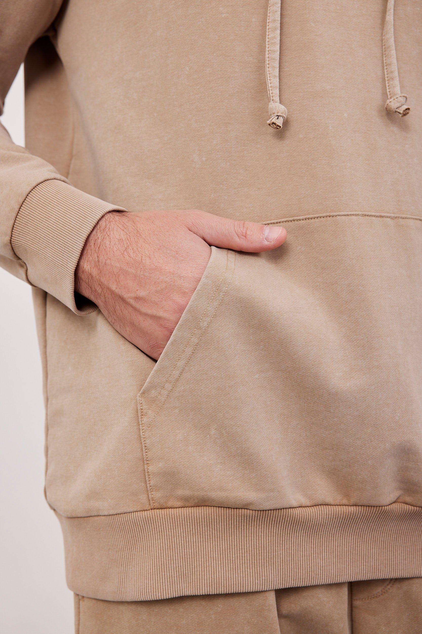 סווטרשט קפוצ'ון עם שרוך