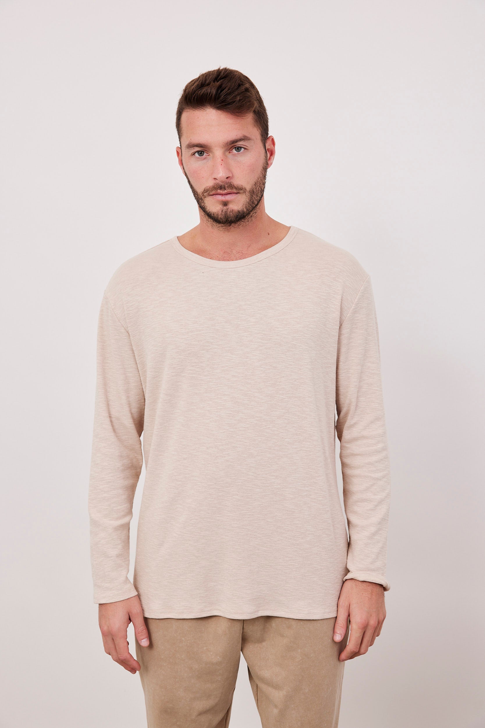 חולצת בייסיק שקפקפה