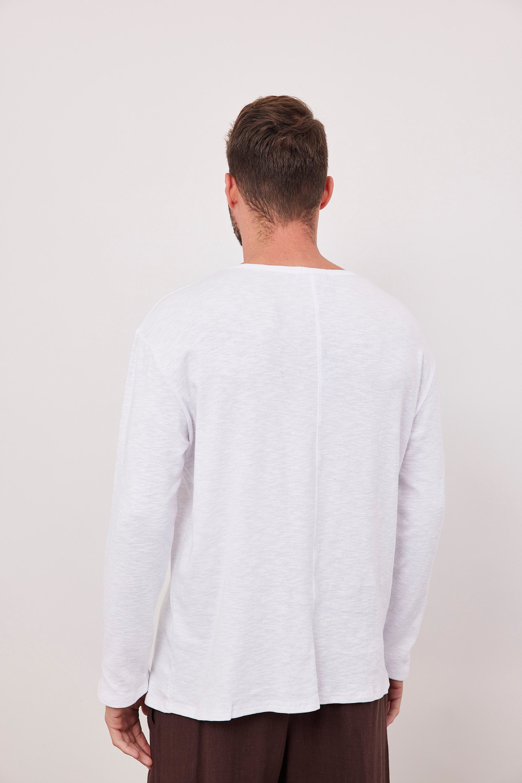 חולצת בייסיק שקפקפה