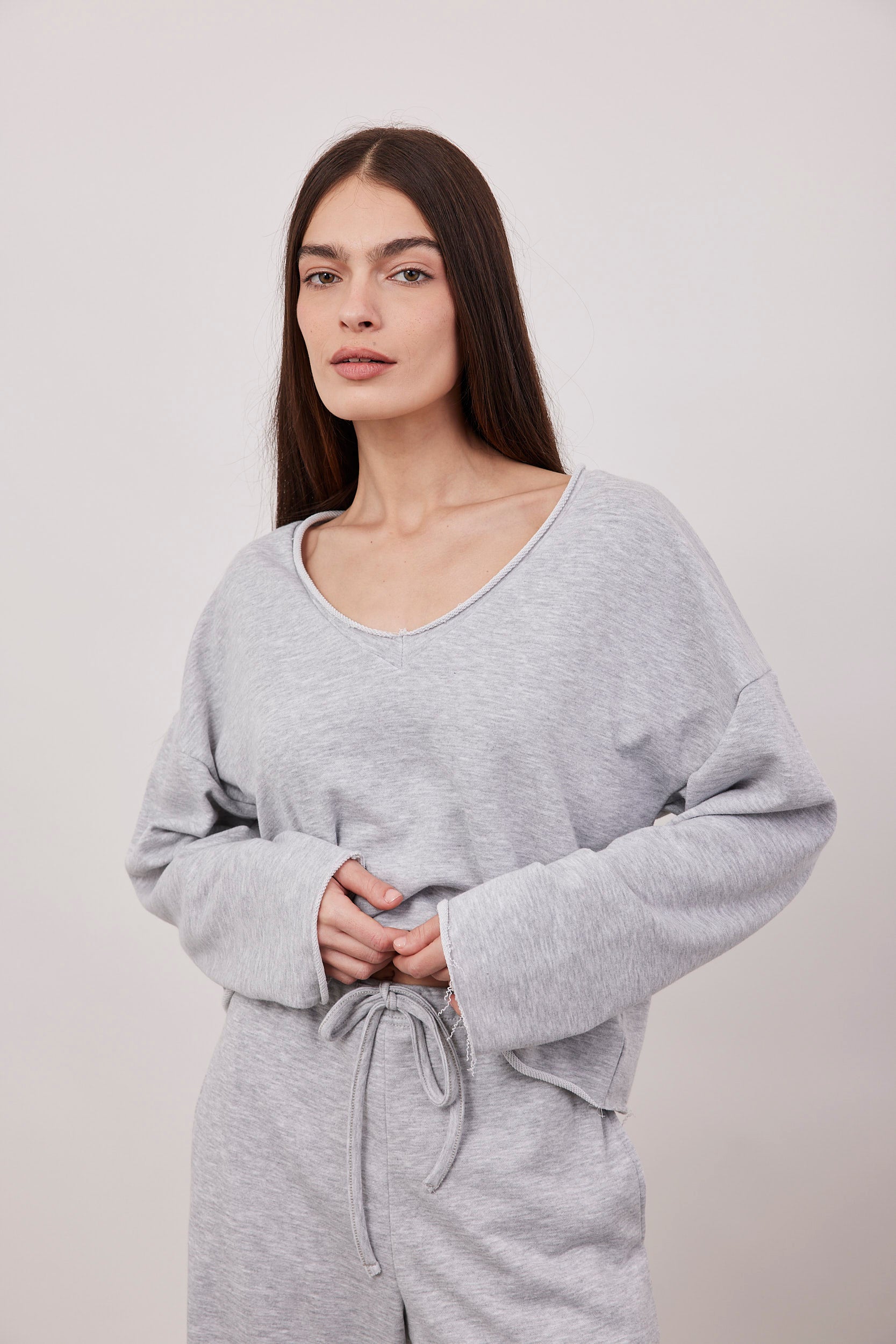 סווטשירט פרנץ טרי בסיומת גזורה