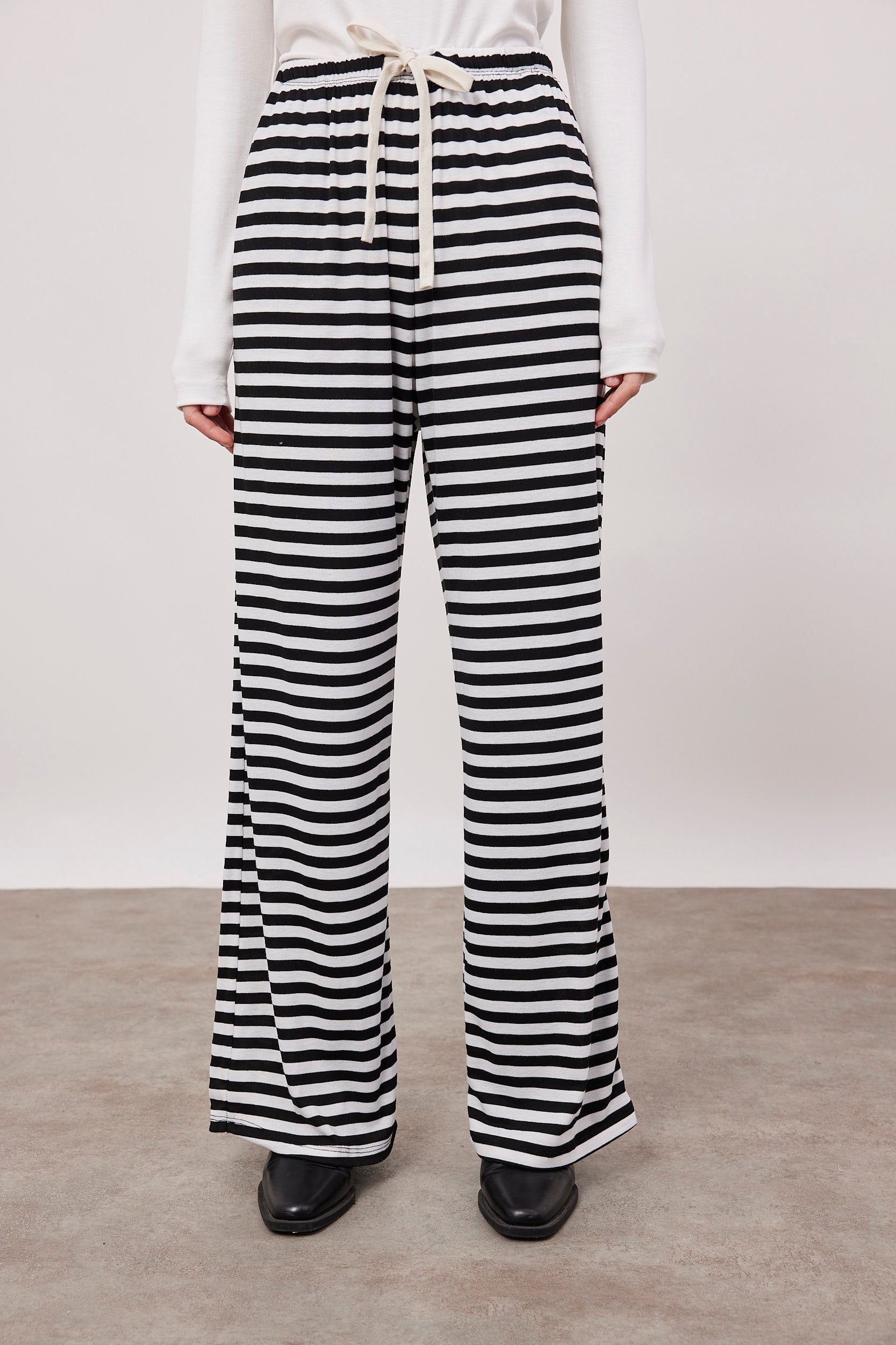 מכנסי פסים ארוכים