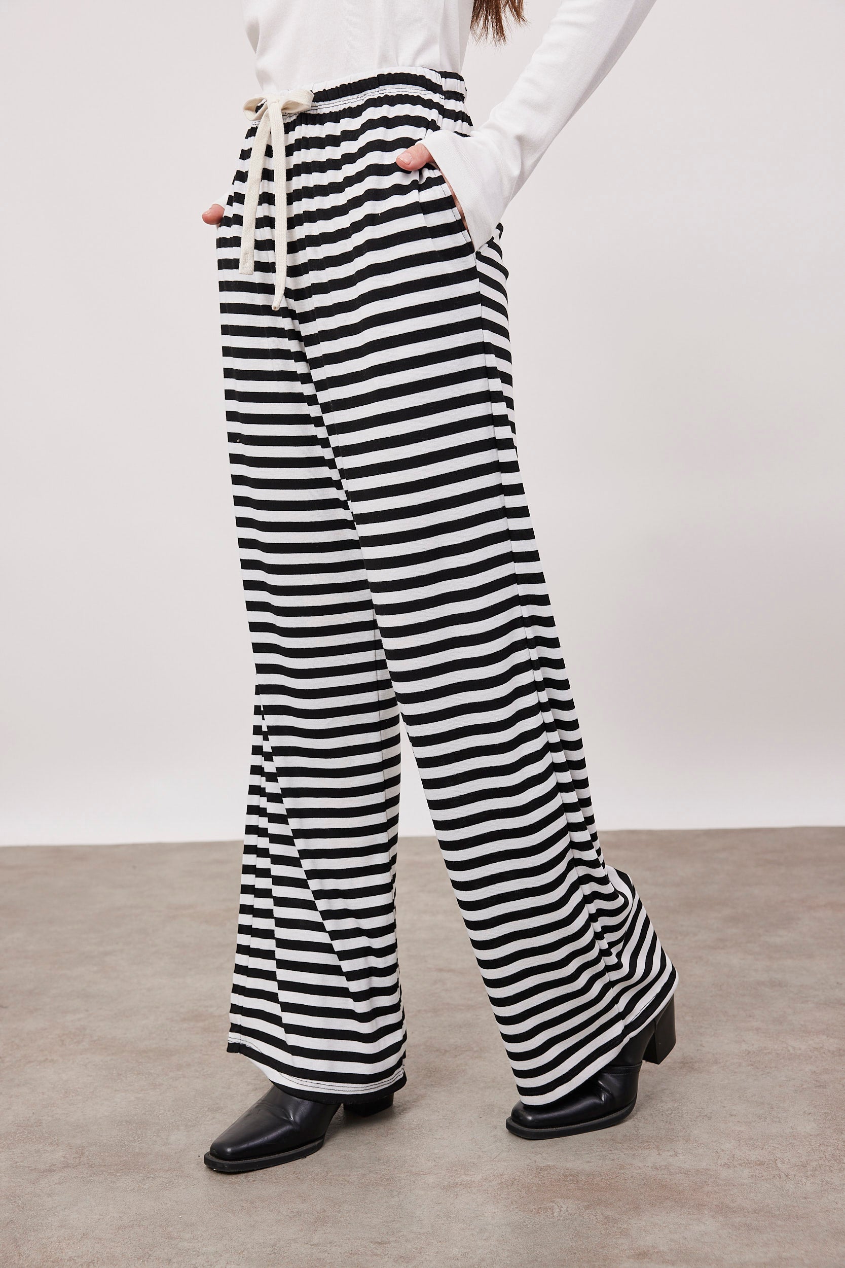 מכנסי פסים ארוכים