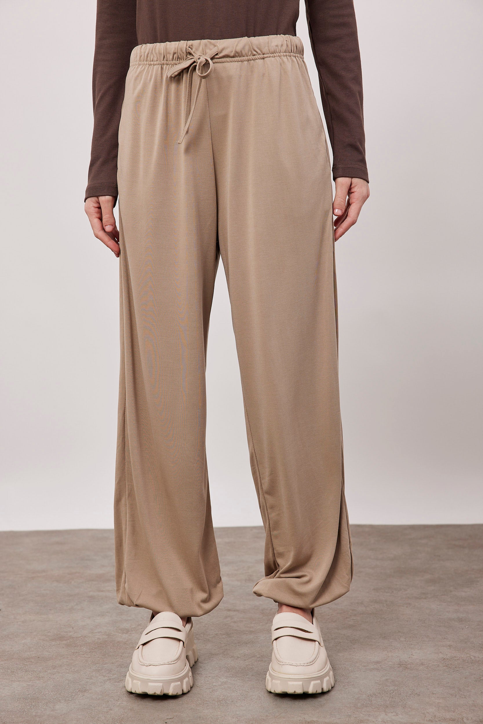 מכנסי ג׳וגר מבד נשפך