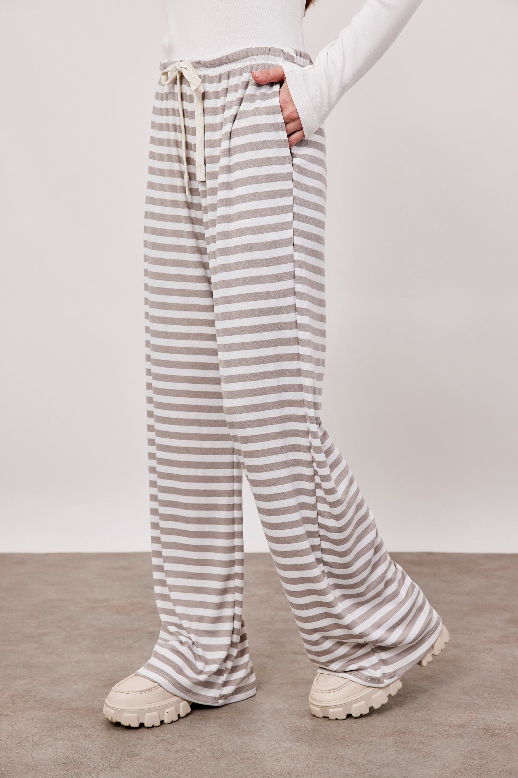 מכנסי פסים ארוכים